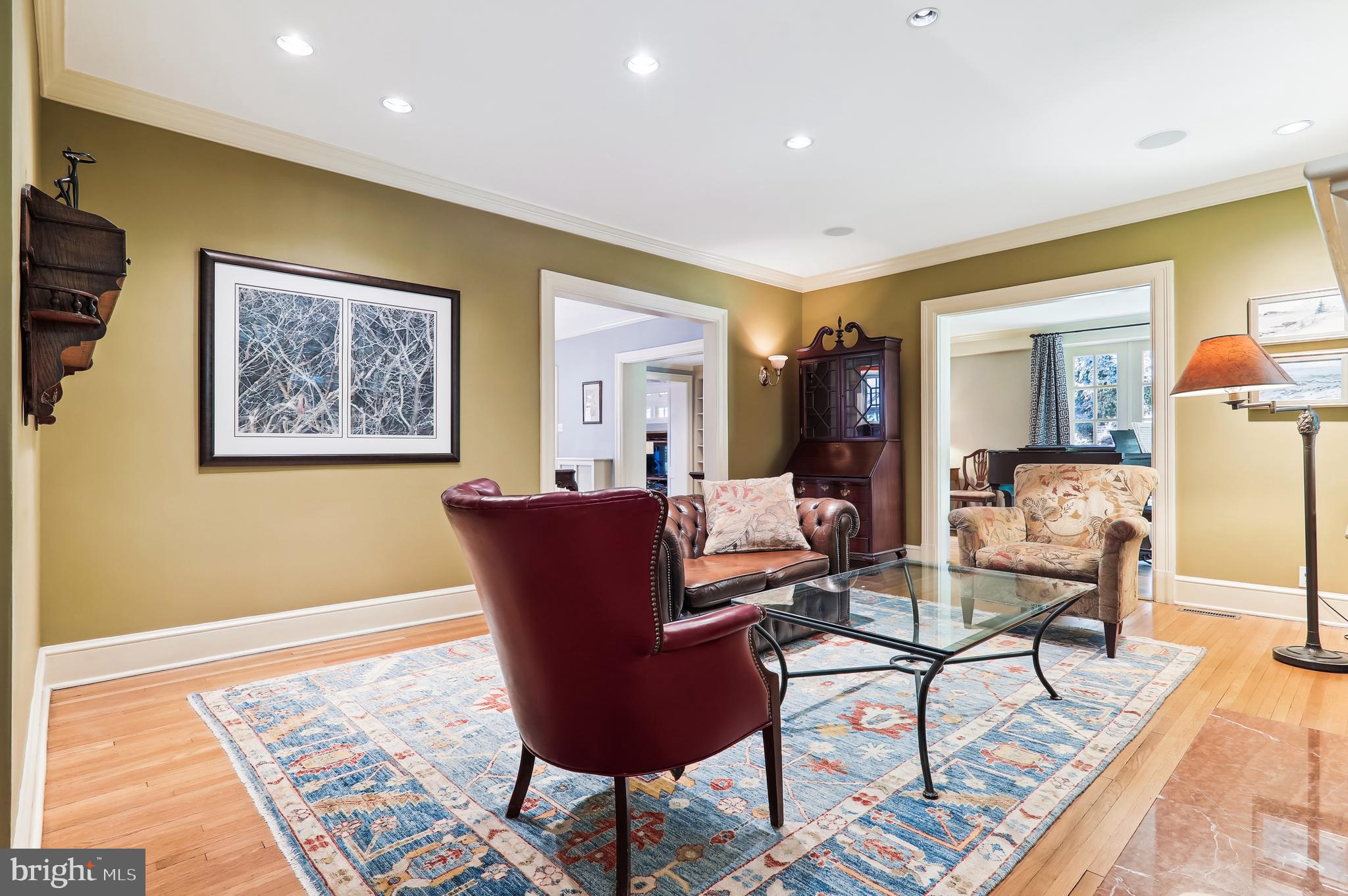 WOODSIDE PARK - Residential