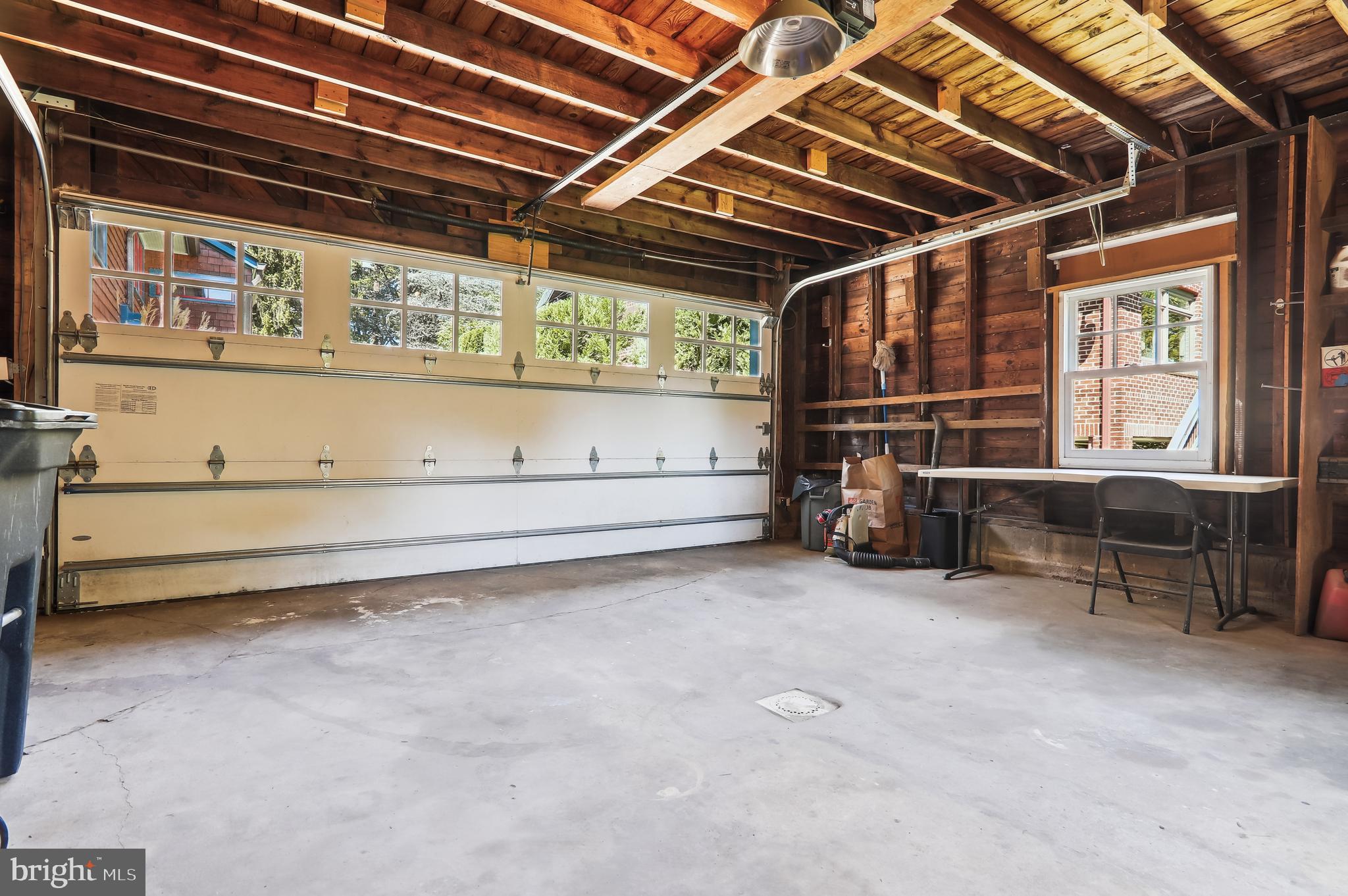 WOODSIDE PARK - Residential