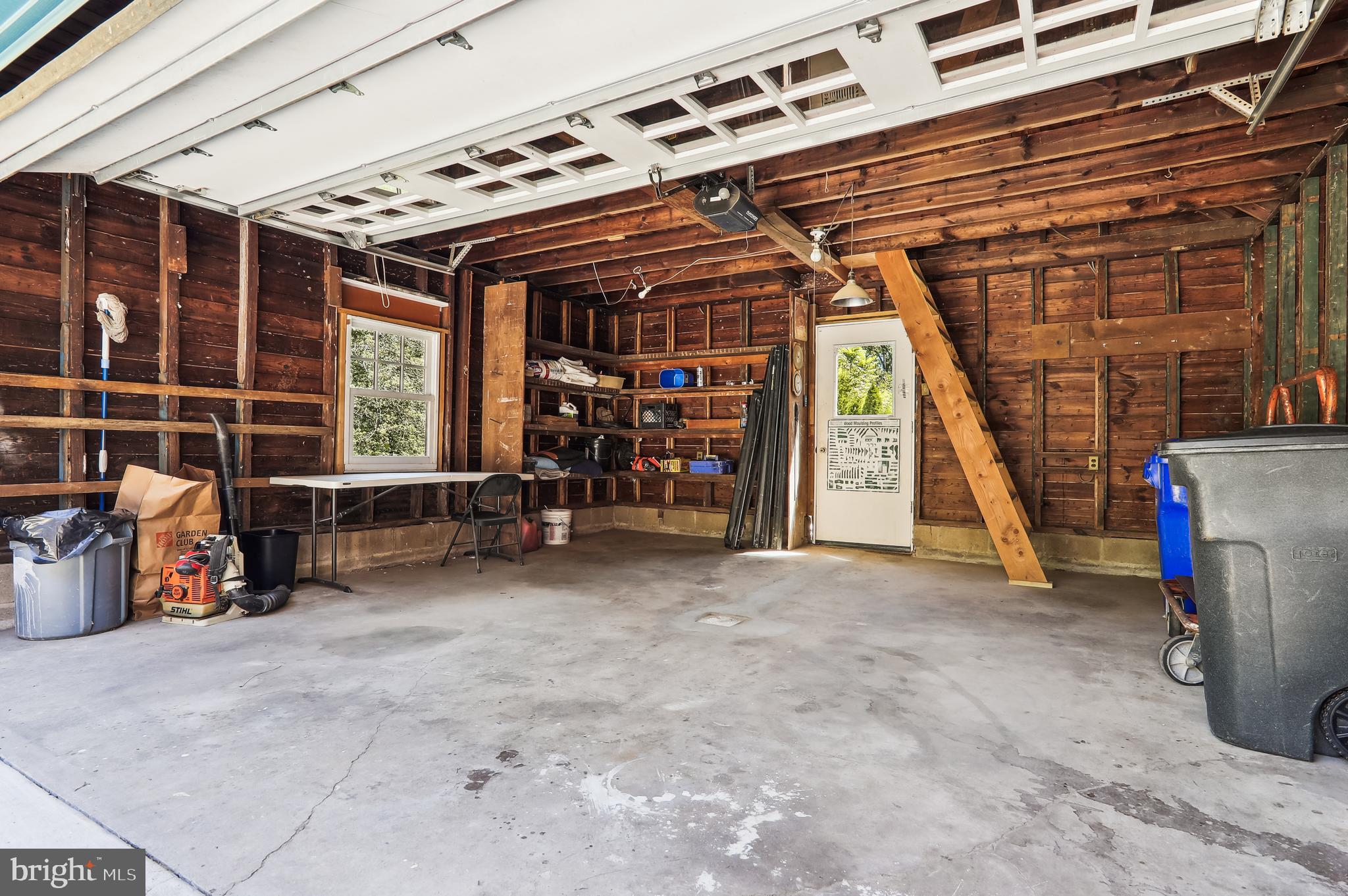 WOODSIDE PARK - Residential