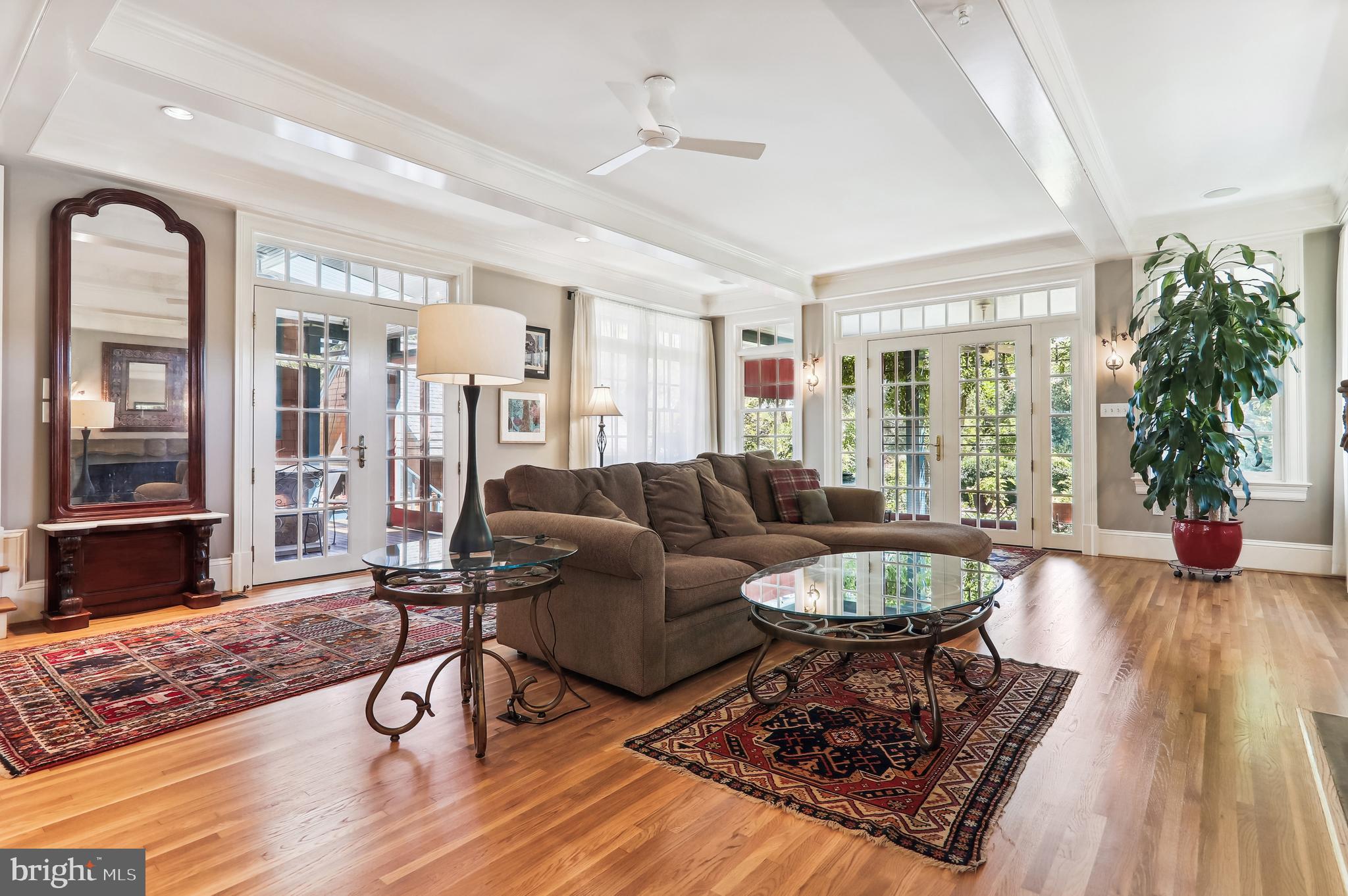 WOODSIDE PARK - Residential