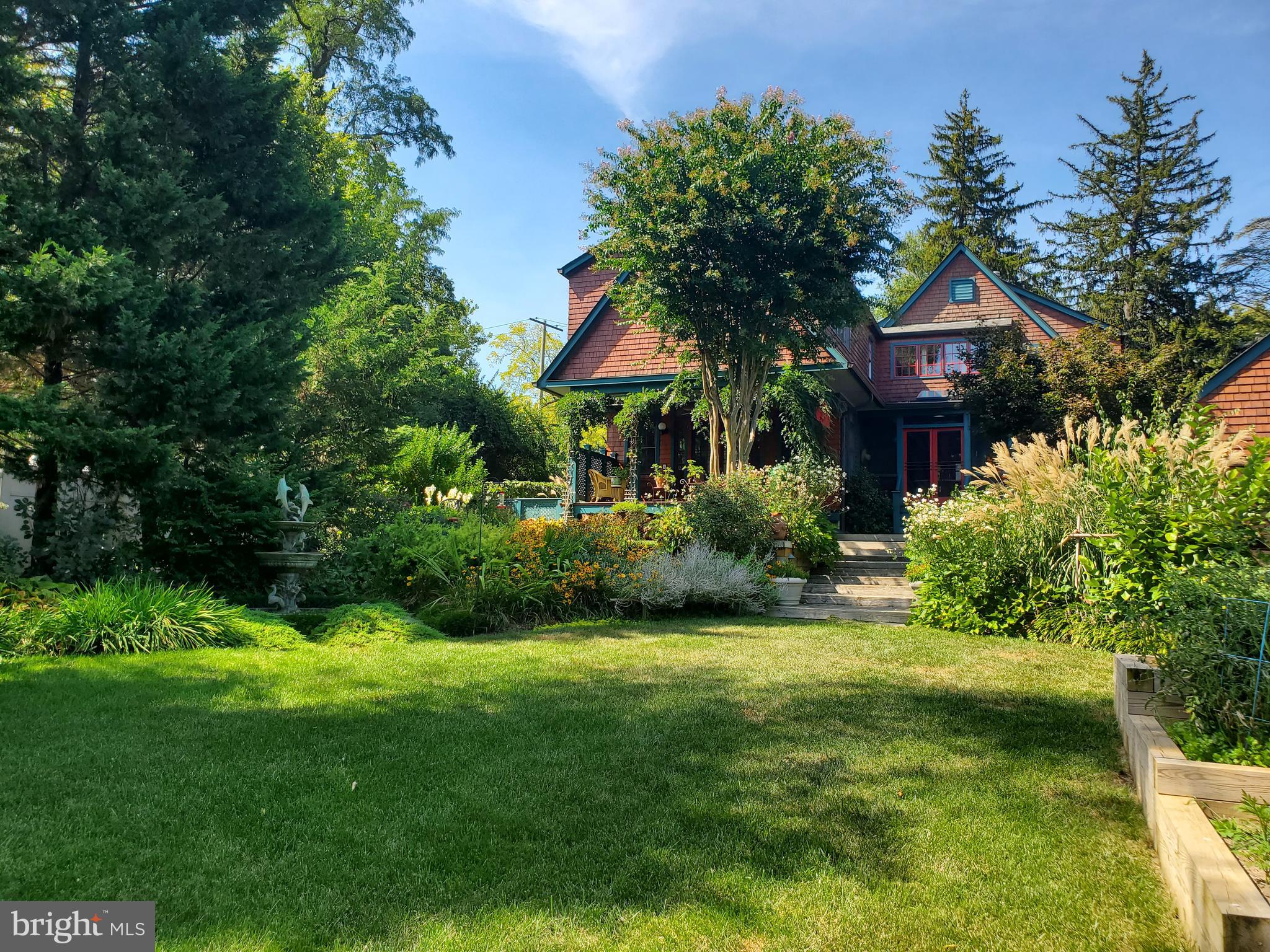 WOODSIDE PARK - Residential