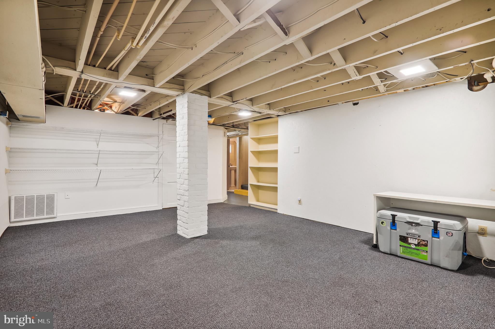 WOODSIDE PARK - Residential