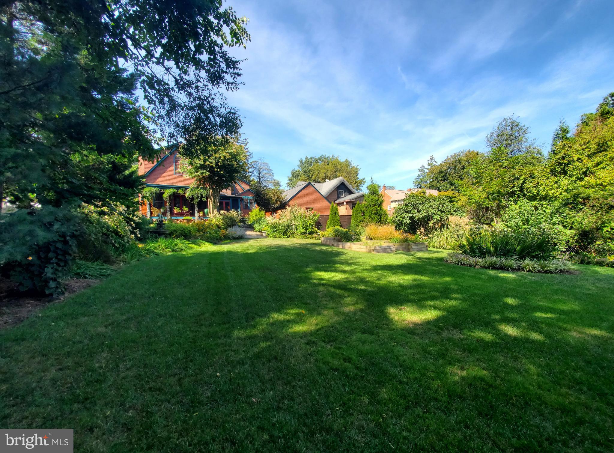 WOODSIDE PARK - Residential