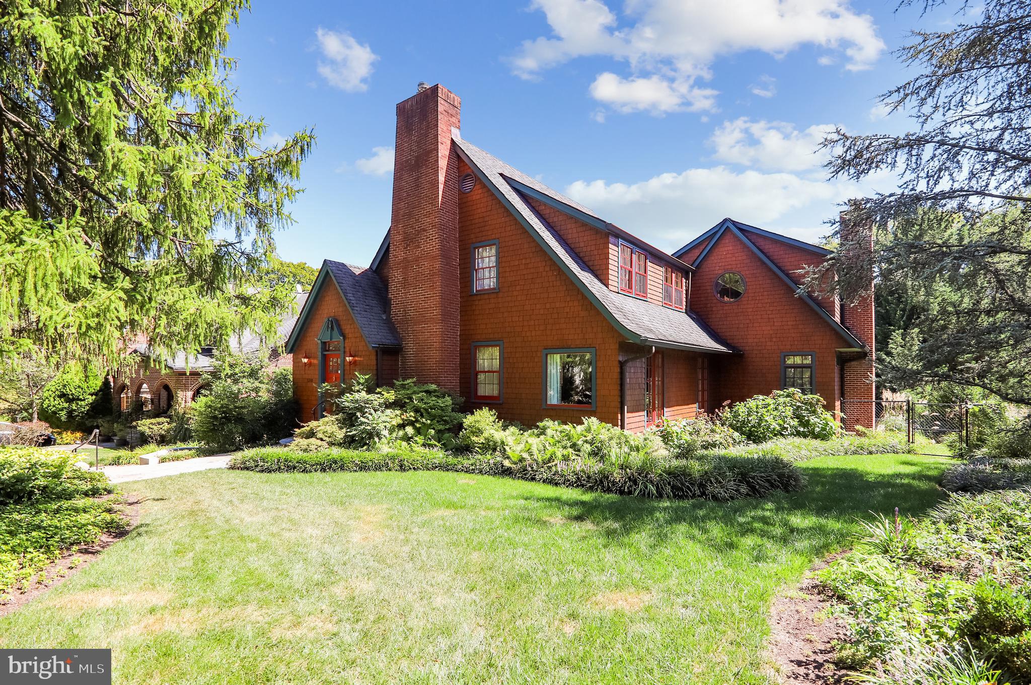 WOODSIDE PARK - Residential