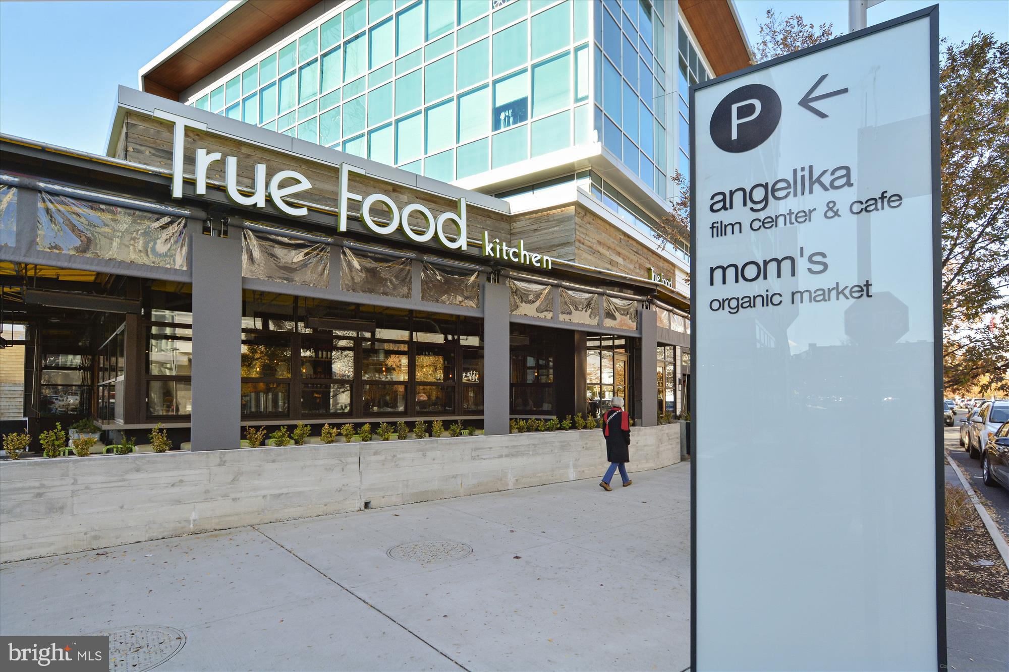 FALLS HILL - Residential Lease