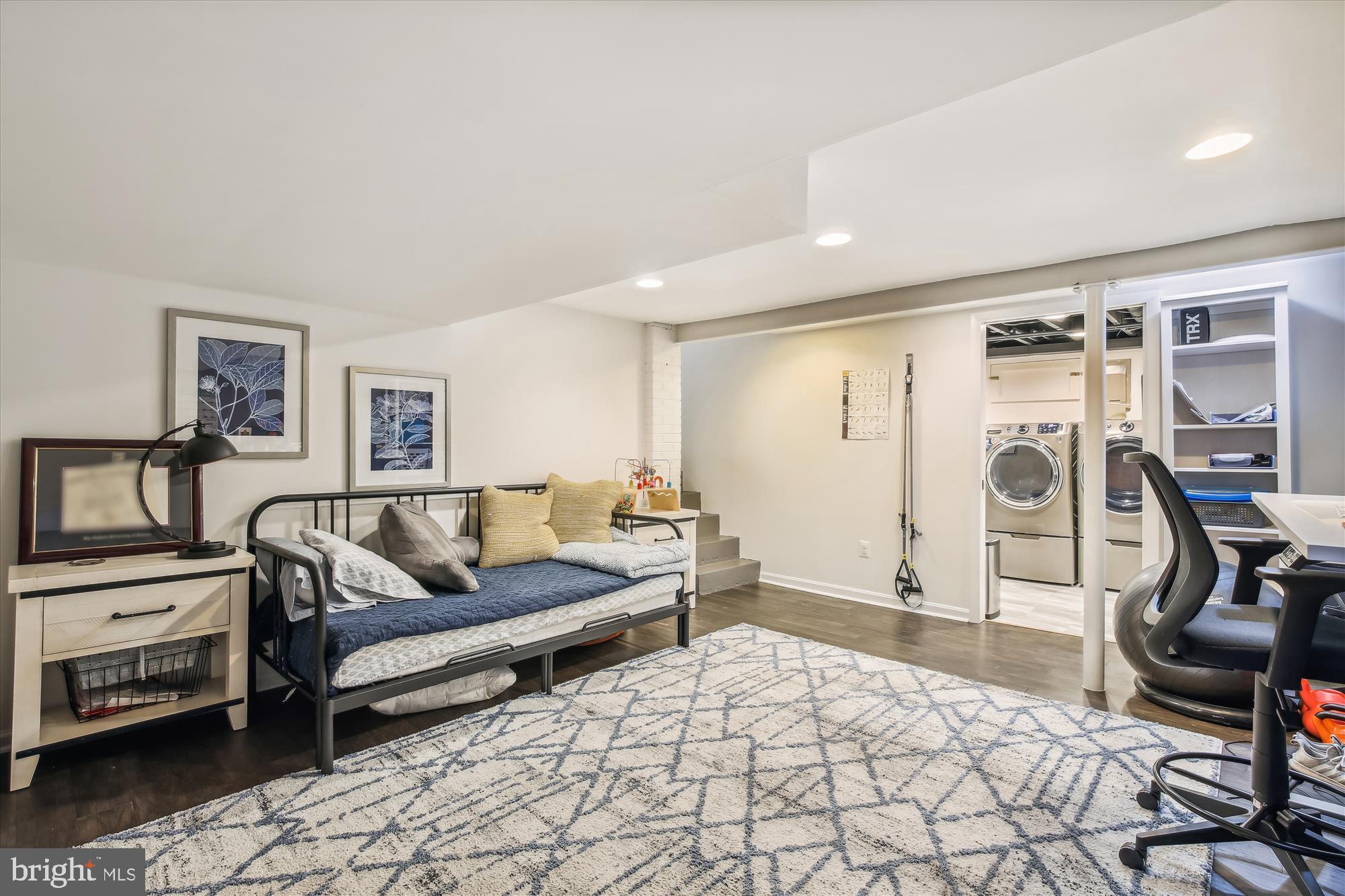 FALLS HILL - Residential Lease