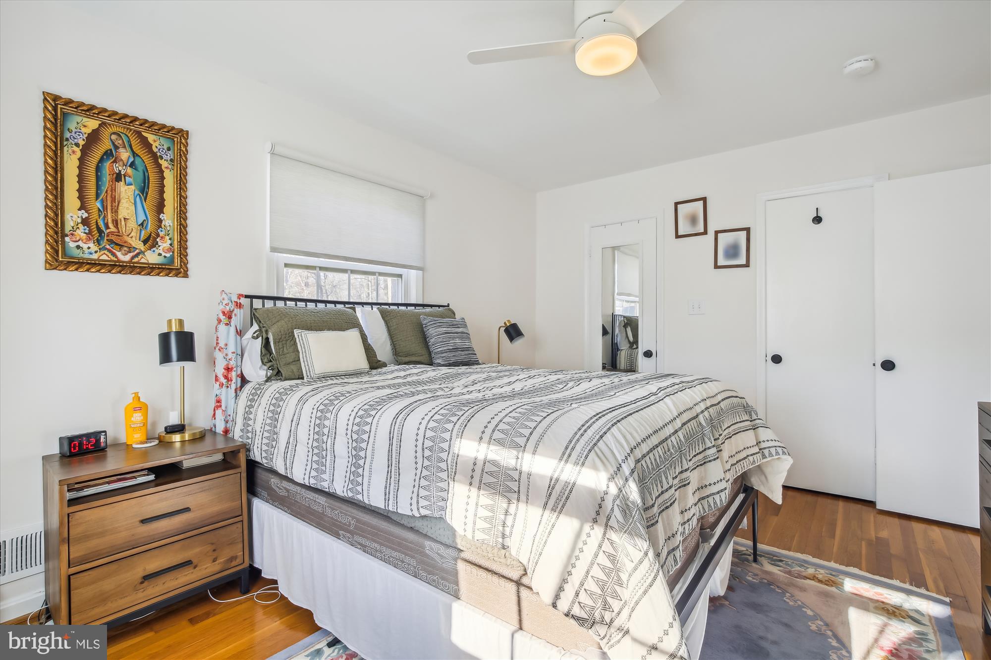 FALLS HILL - Residential Lease