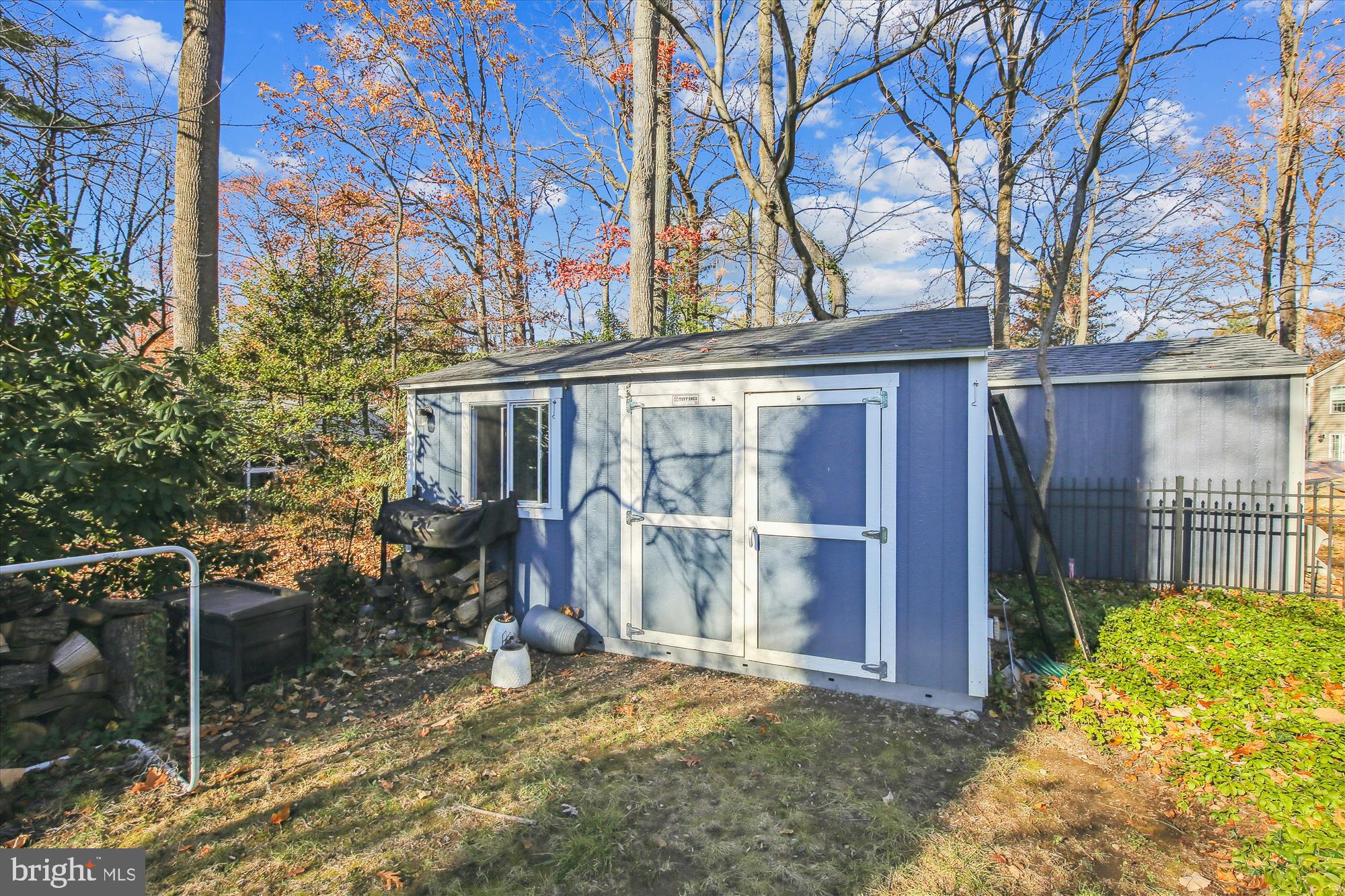 FALLS HILL - Residential Lease