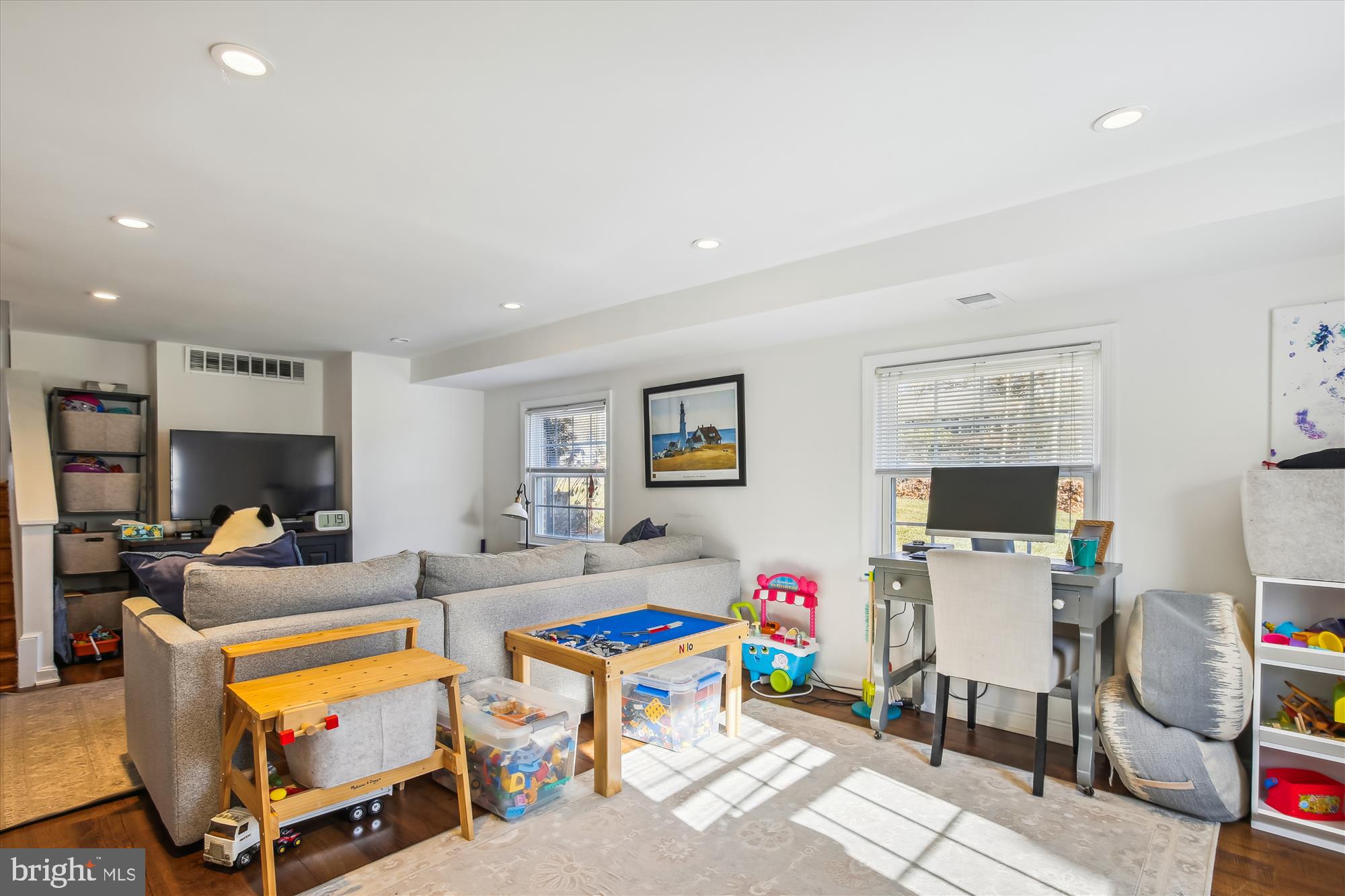 FALLS HILL - Residential Lease