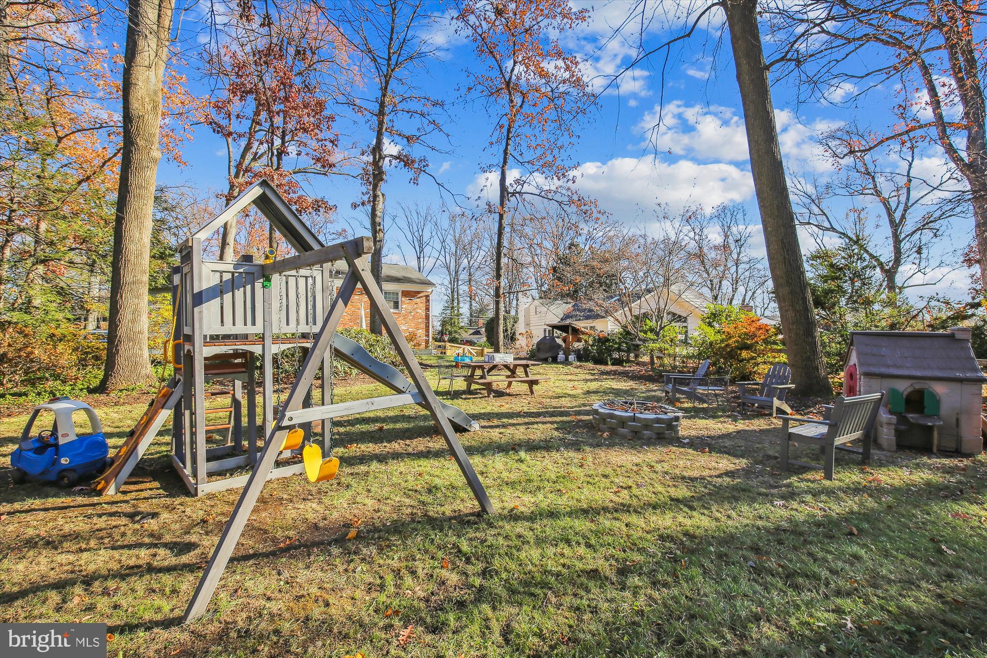 FALLS HILL - Residential Lease