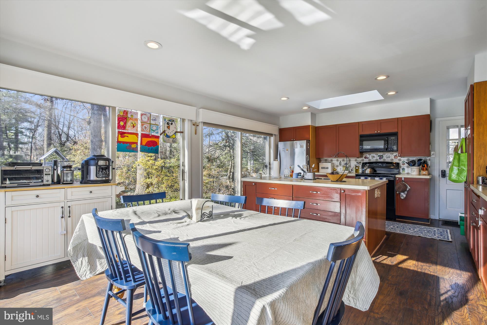 FALLS HILL - Residential Lease