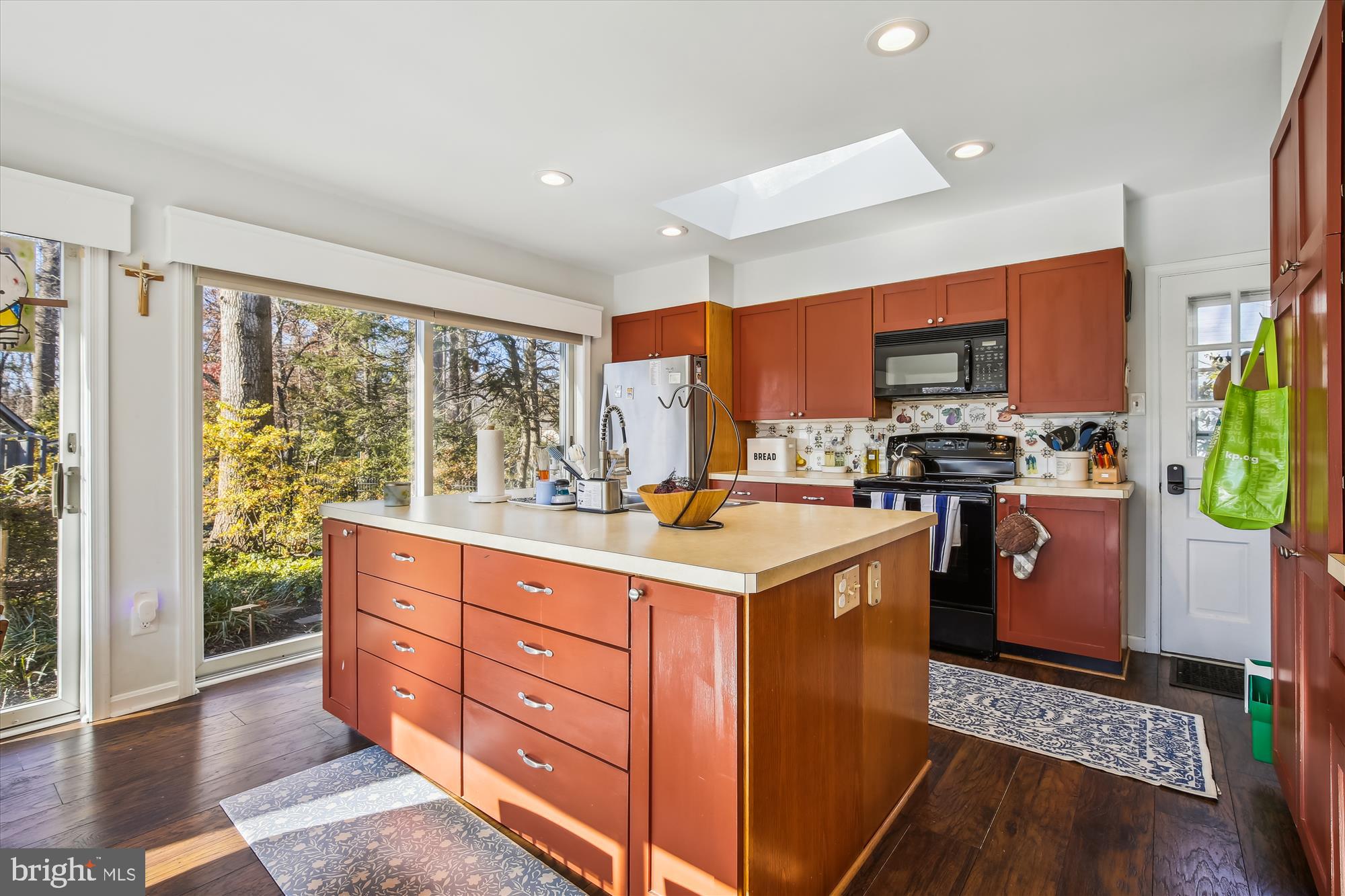 FALLS HILL - Residential Lease