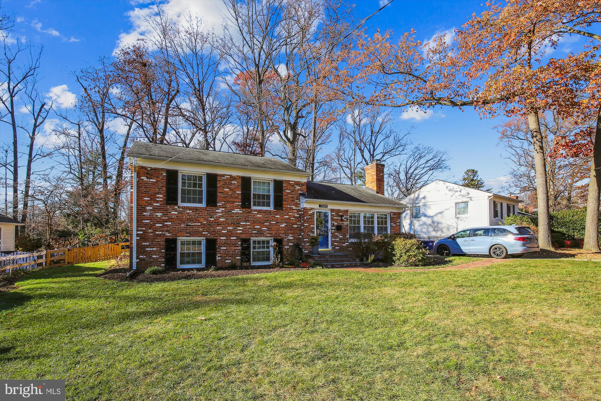 FALLS HILL - Residential Lease