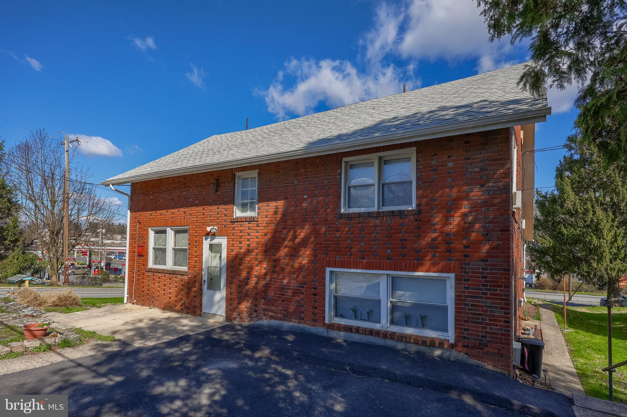 1694, 1696, 1698 COLUMBIA AVENUE
