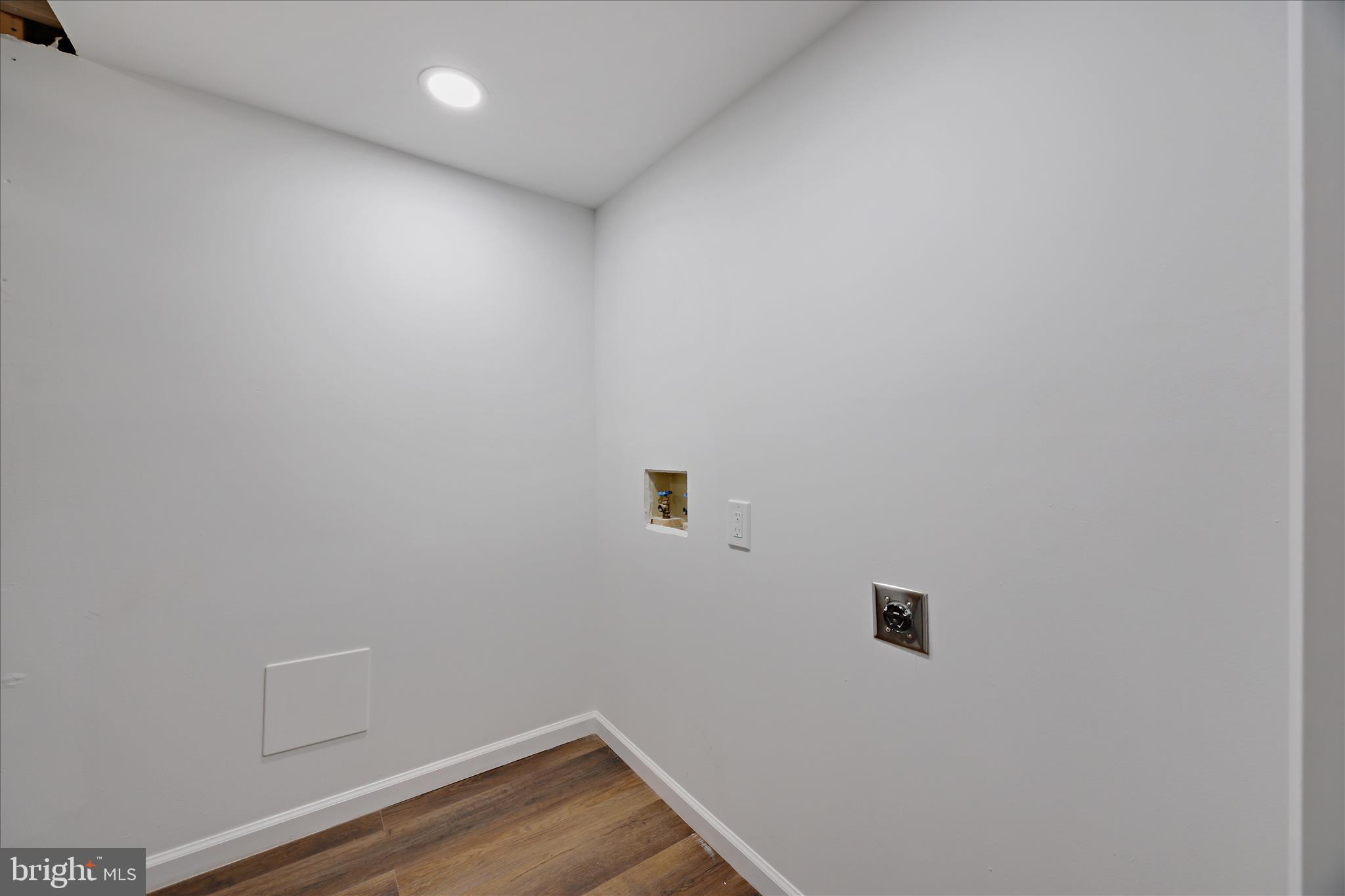 CARROLLTOWNE - Residential