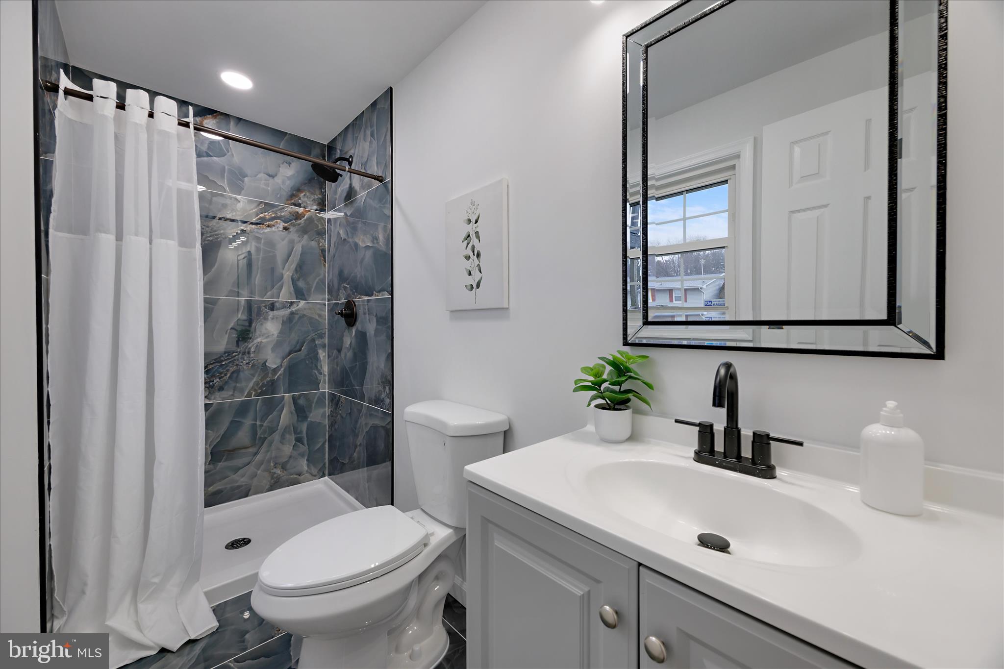 CARROLLTOWNE - Residential