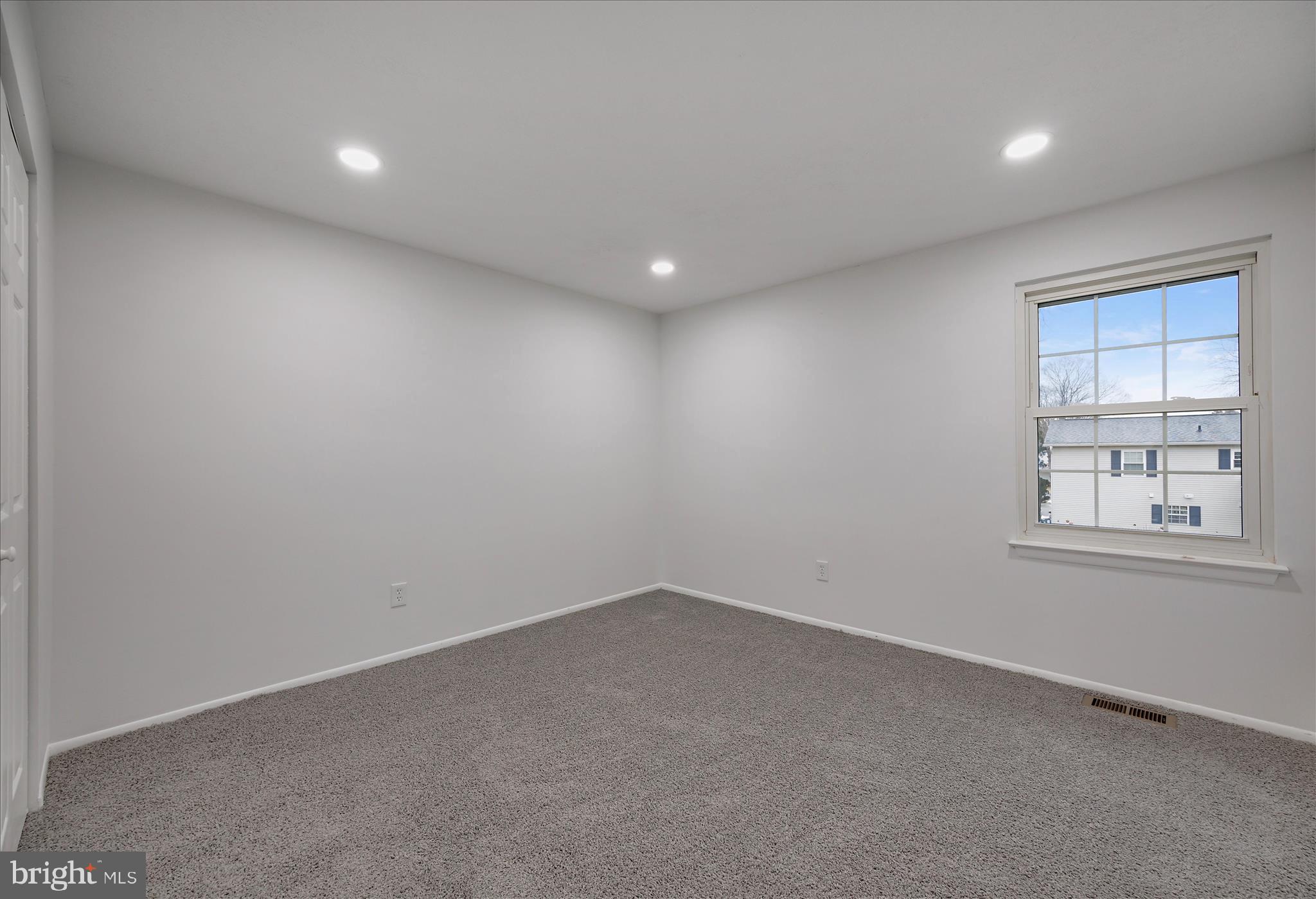 CARROLLTOWNE - Residential