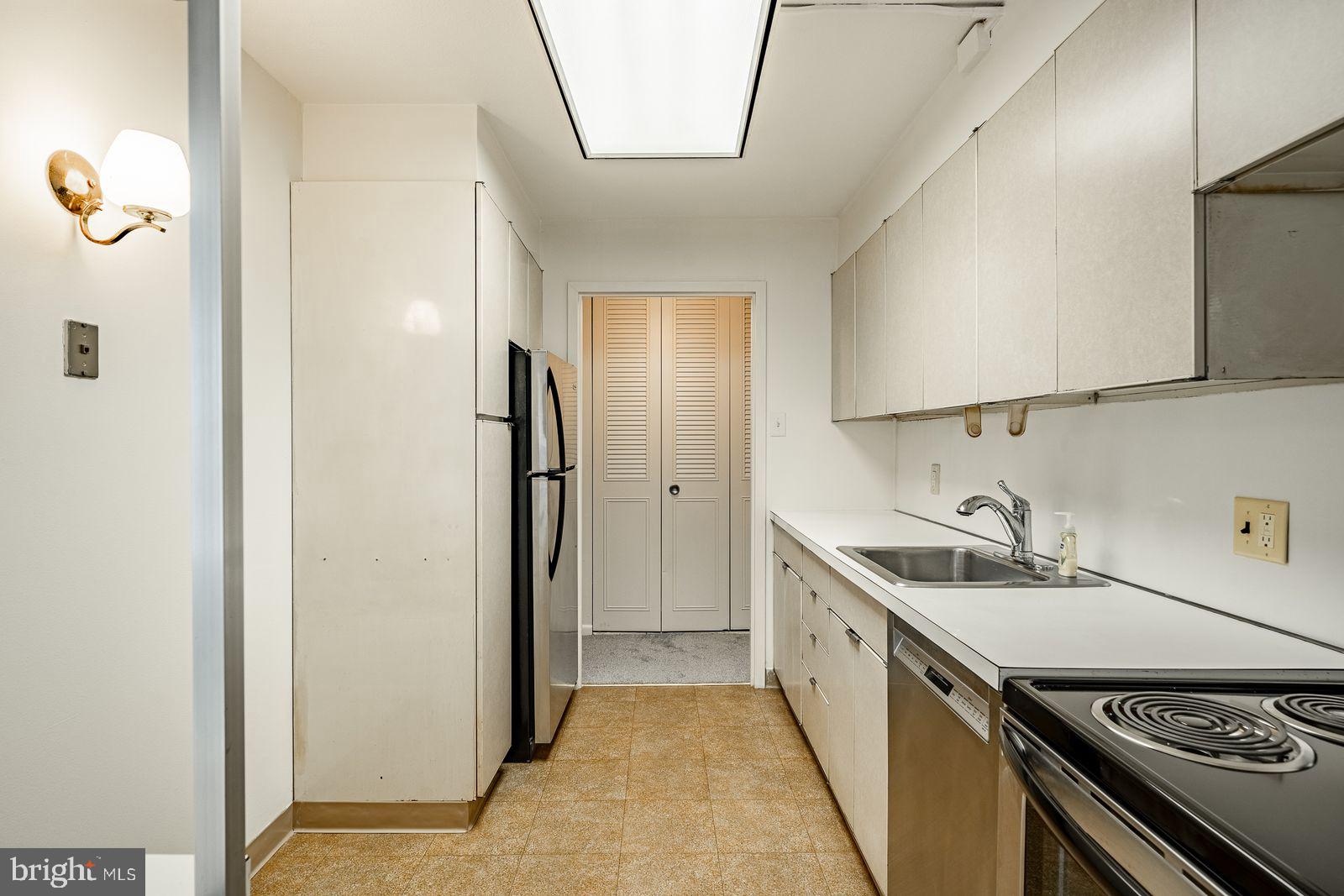 GREEN HILL - Residential