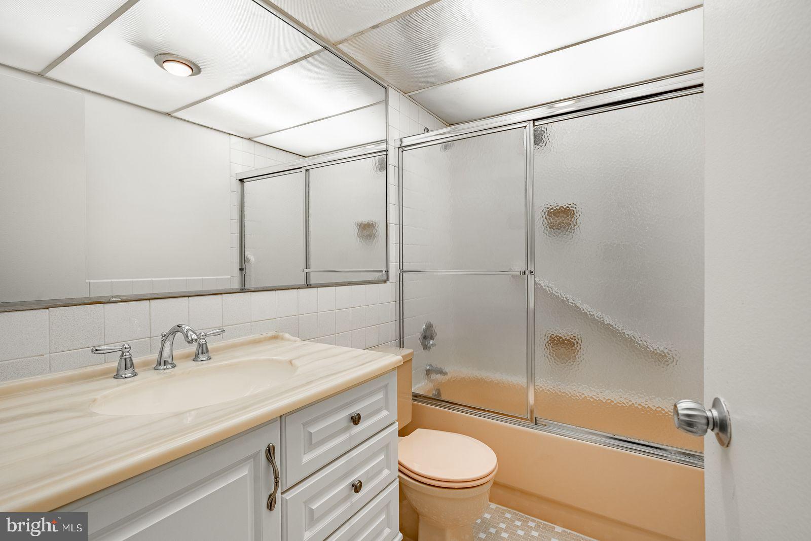 GREEN HILL - Residential