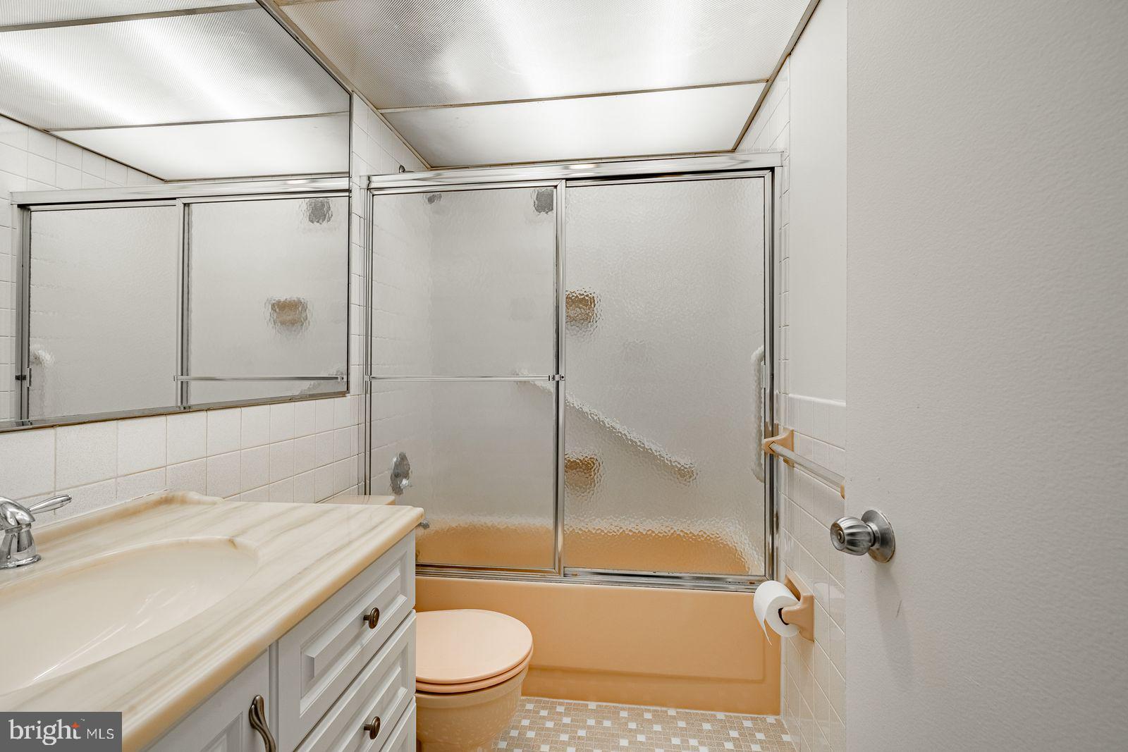 GREEN HILL - Residential