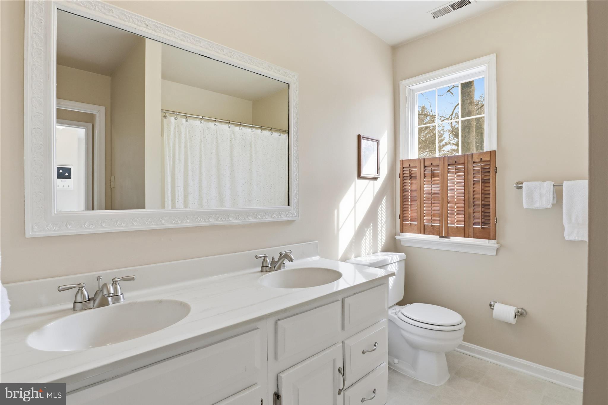 DONOVANS NINE - Residential