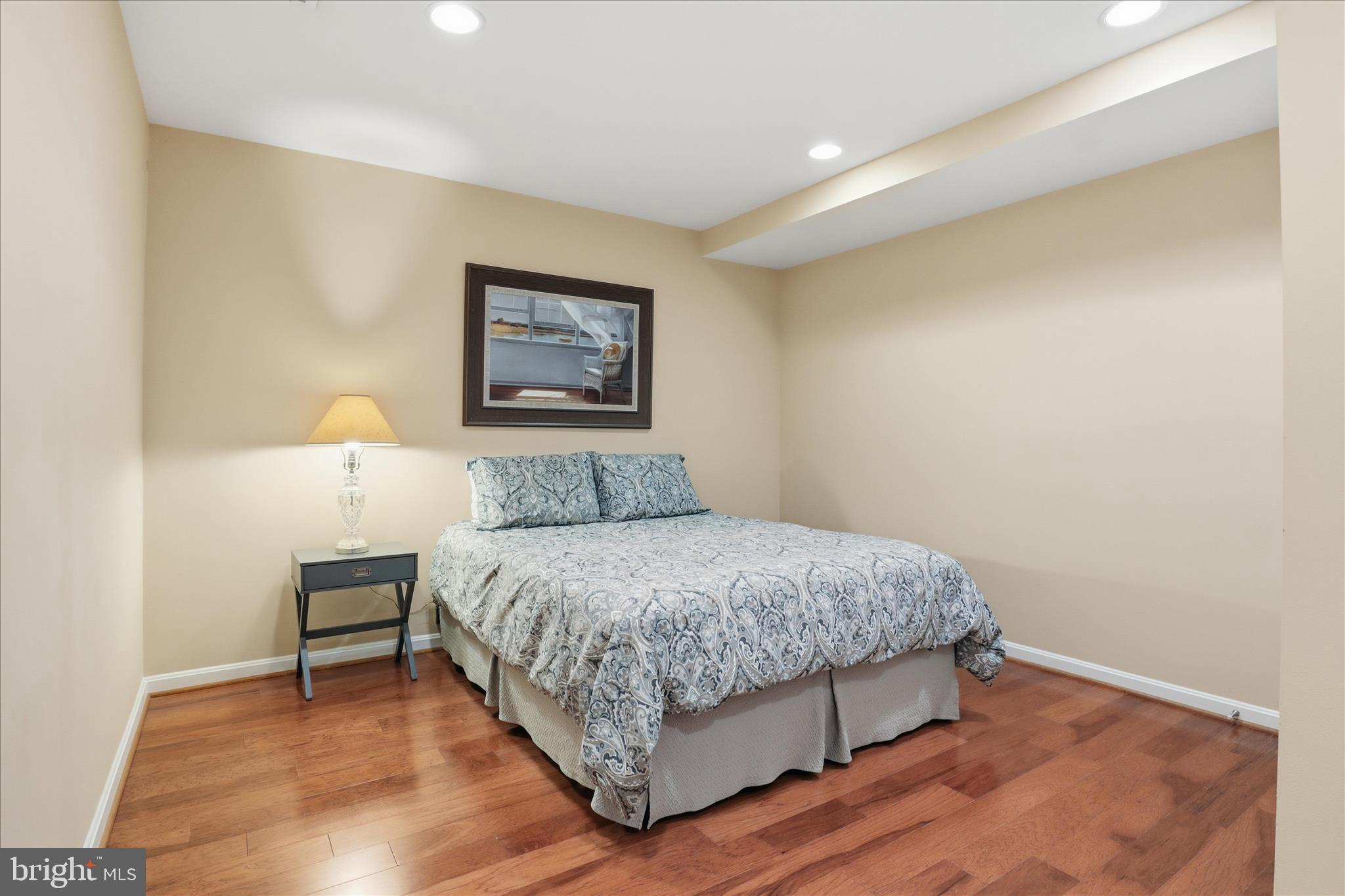 DONOVANS NINE - Residential