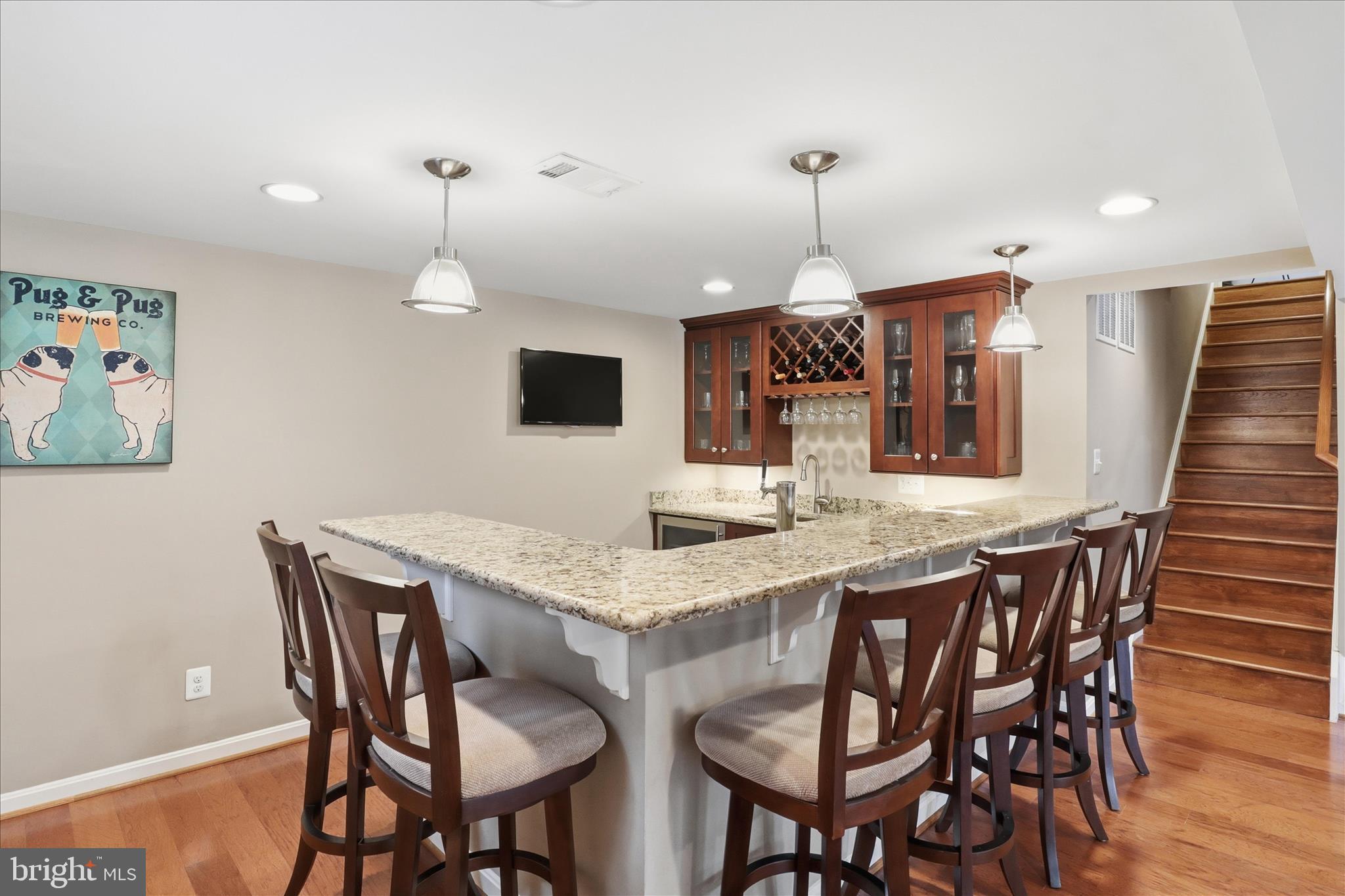 DONOVANS NINE - Residential