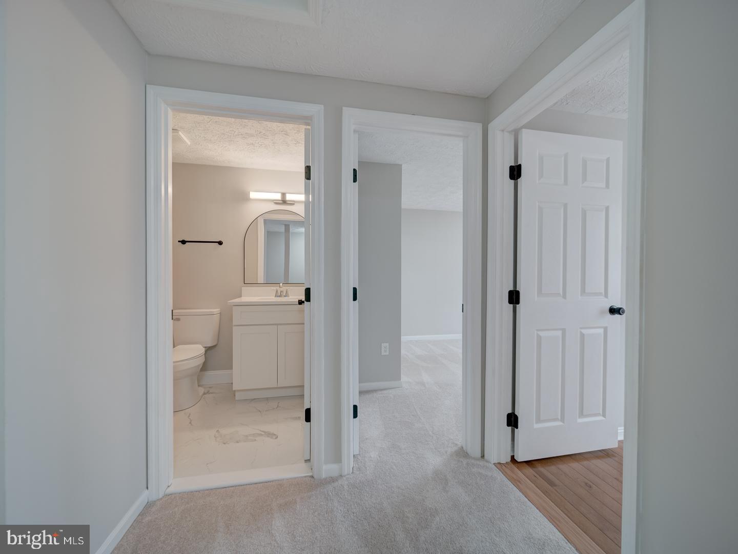 VILLAGE AT THOMAS RUN - Residential