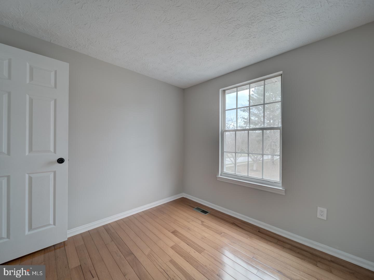 VILLAGE AT THOMAS RUN - Residential