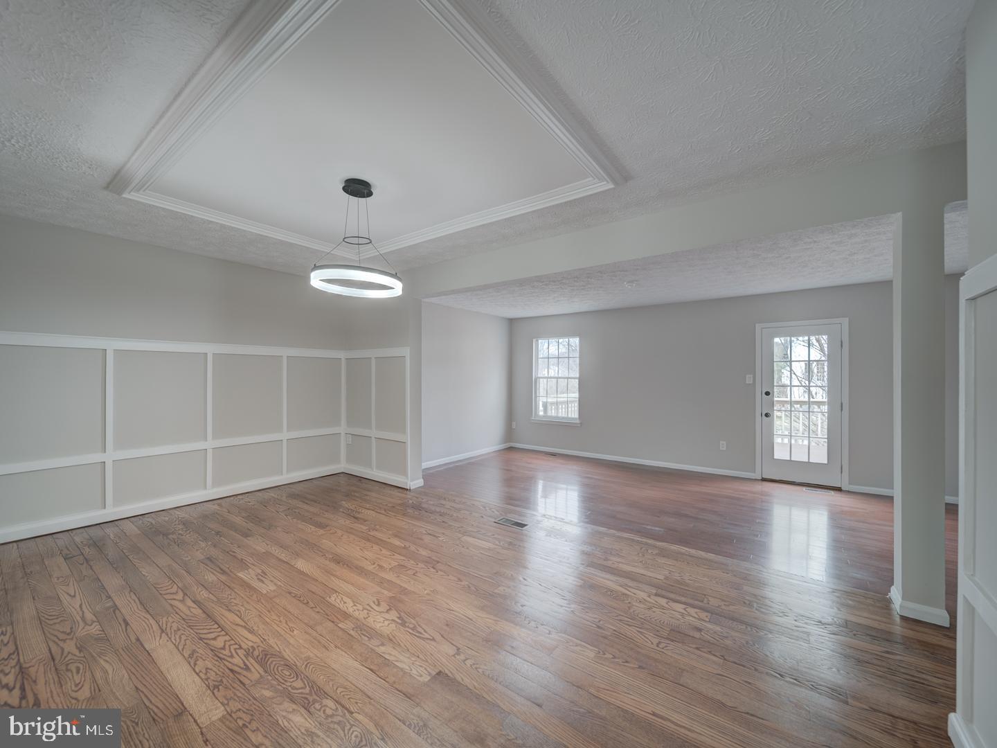 VILLAGE AT THOMAS RUN - Residential