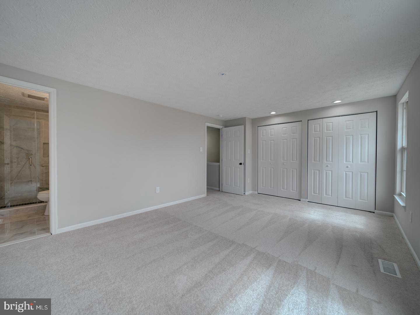 VILLAGE AT THOMAS RUN - Residential