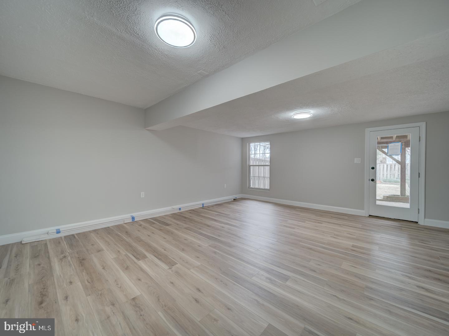 VILLAGE AT THOMAS RUN - Residential