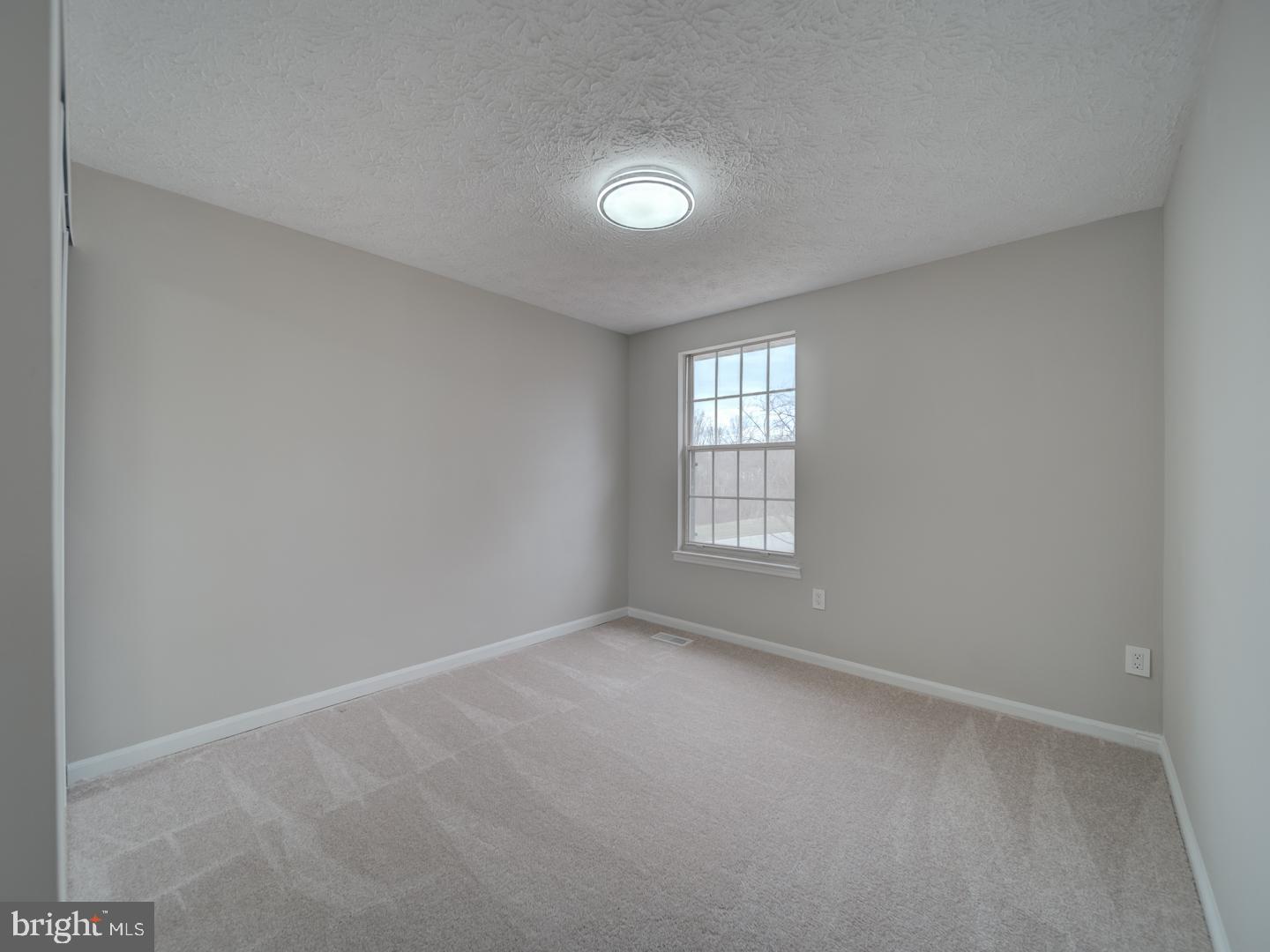 VILLAGE AT THOMAS RUN - Residential