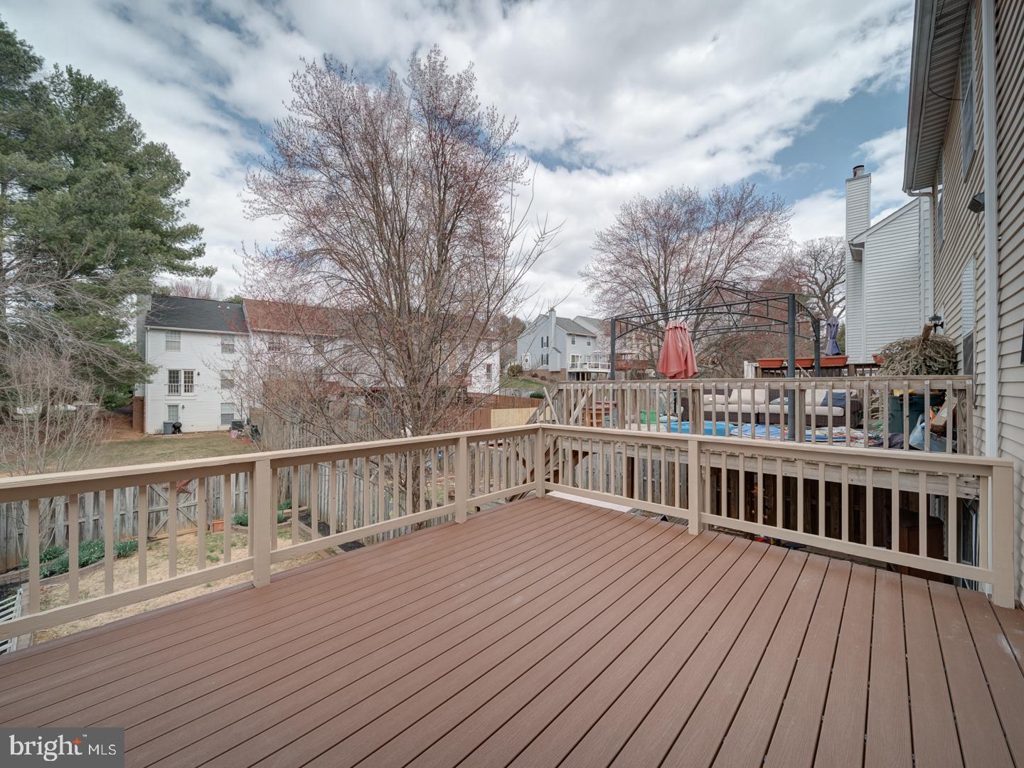 VILLAGE AT THOMAS RUN - Residential