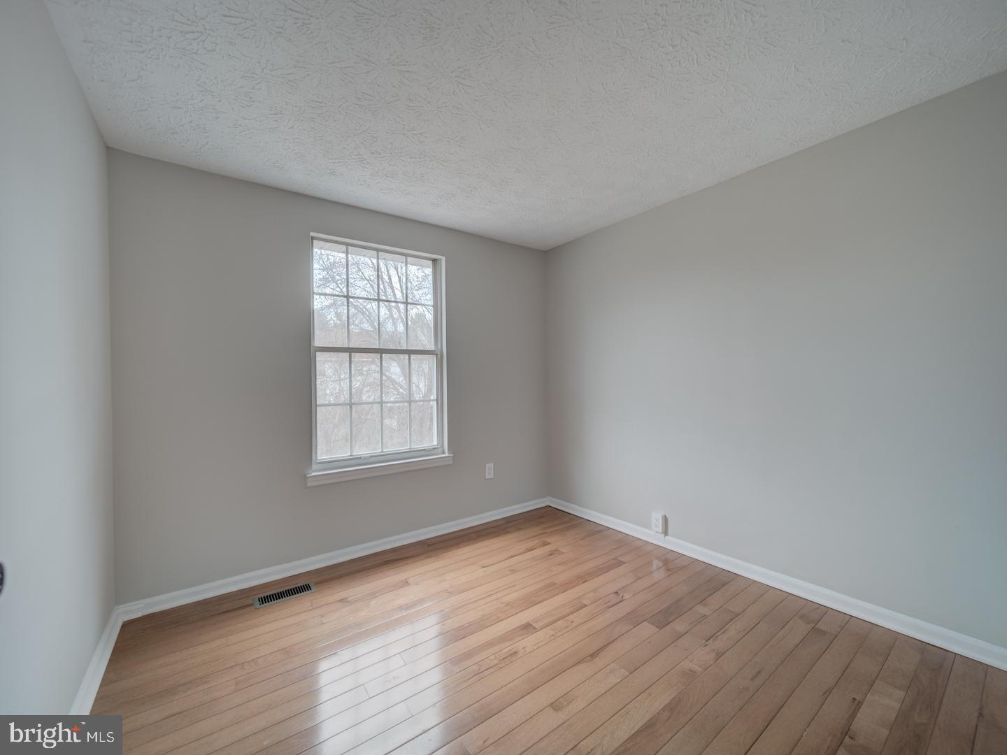 VILLAGE AT THOMAS RUN - Residential