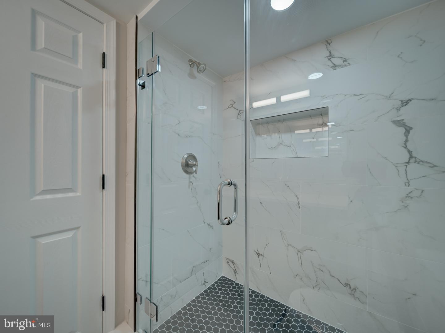 VILLAGE AT THOMAS RUN - Residential