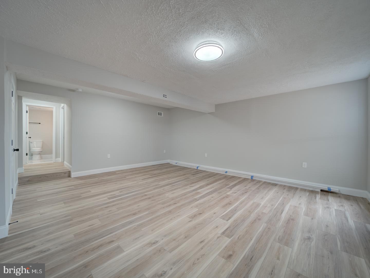 VILLAGE AT THOMAS RUN - Residential