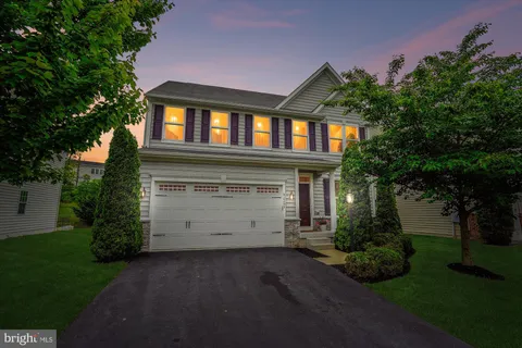 42202 Winning Glory Drive, Aldie, VA 20105 - MLS#: VALO2096130