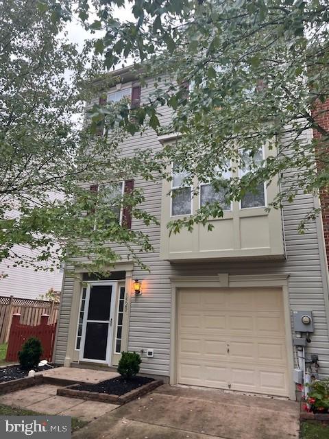 TWIN ARCH CROSSING - Residential Lease