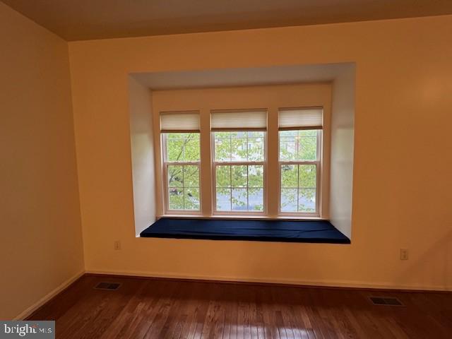 TWIN ARCH CROSSING - Residential Lease