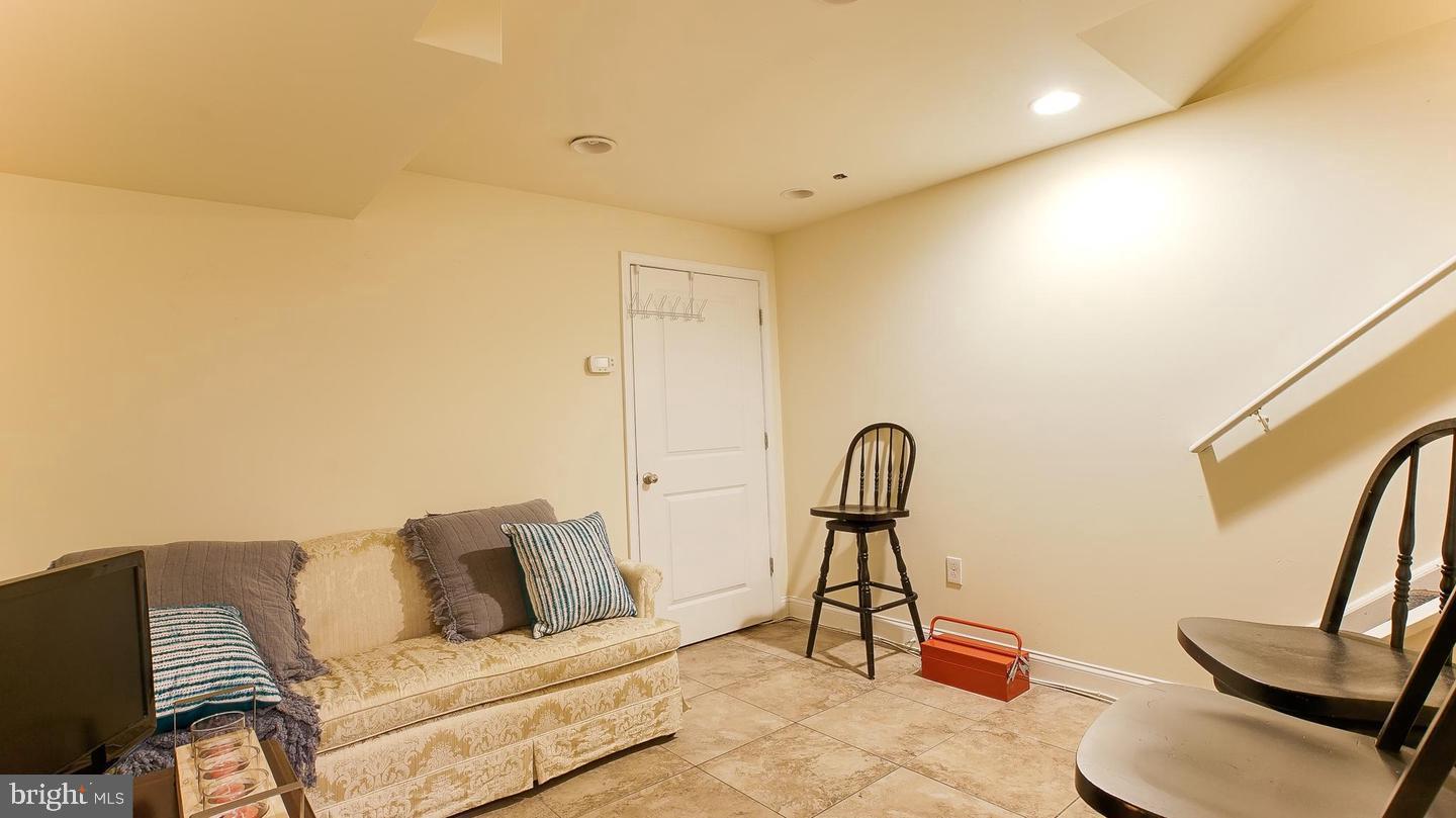 TEMPLE UNIVERSITY - Residential Income