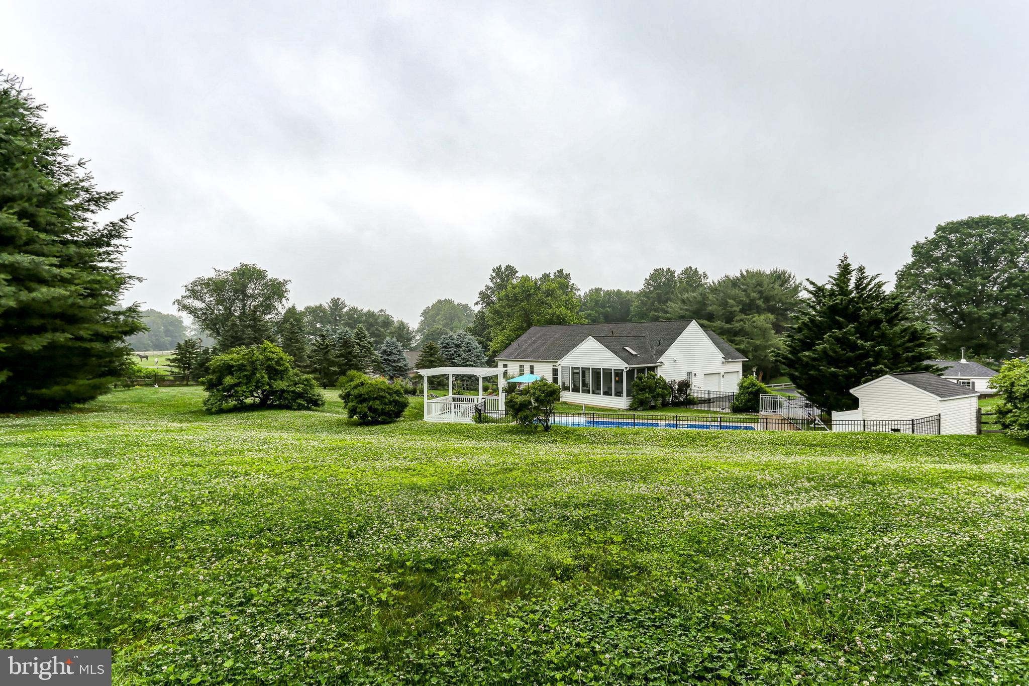 BRICKERVILLE - Residential