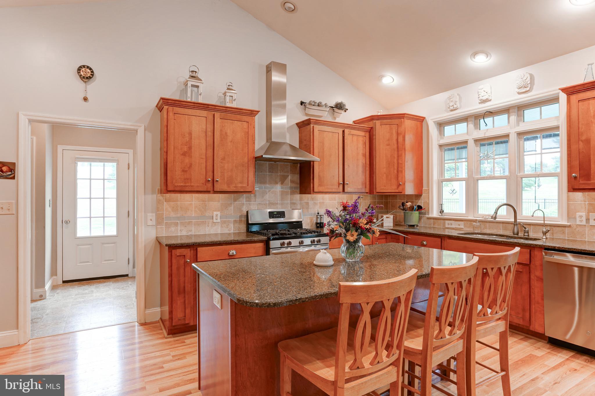 BRICKERVILLE - Residential