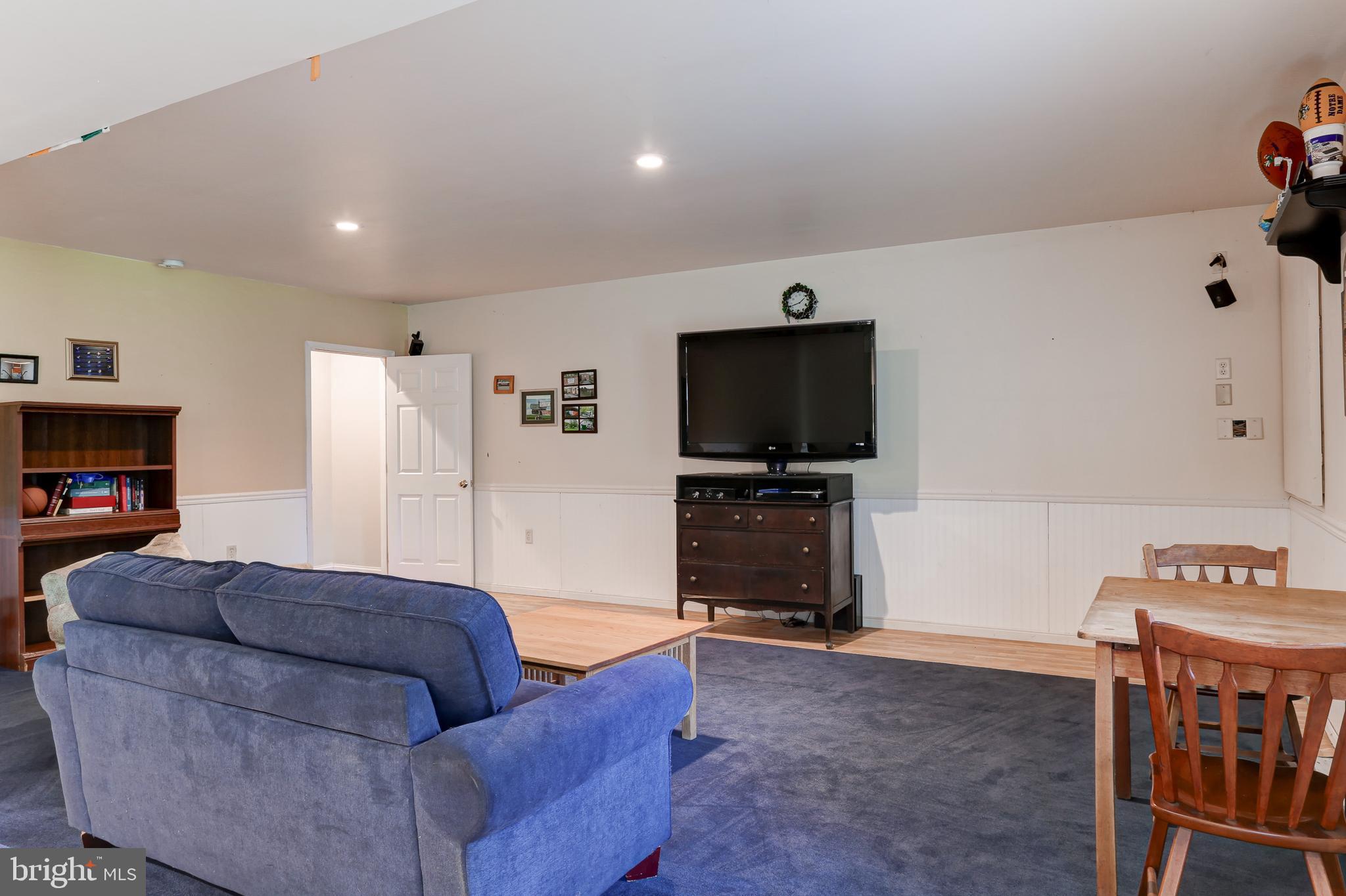 BRICKERVILLE - Residential