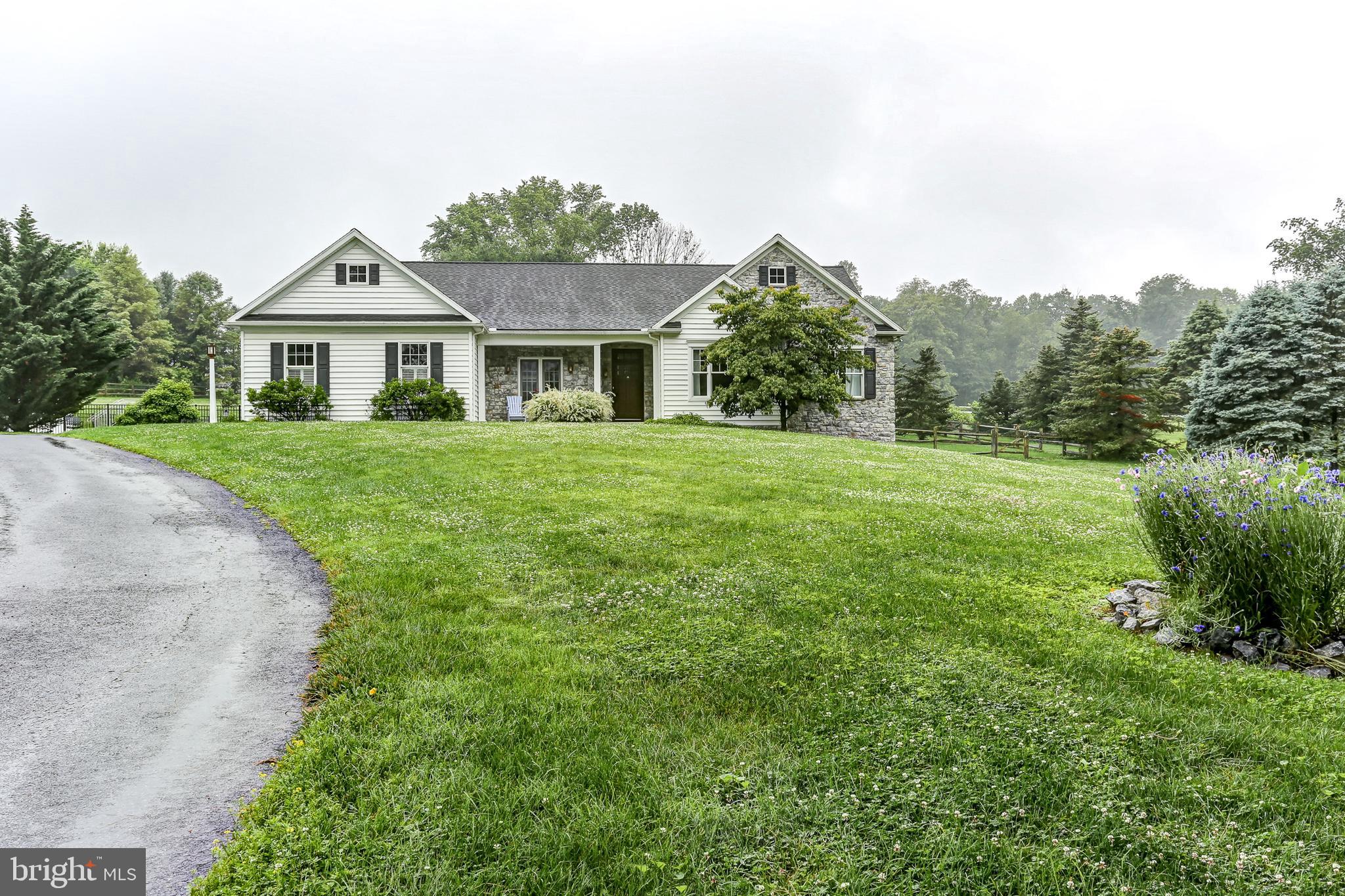 BRICKERVILLE - Residential