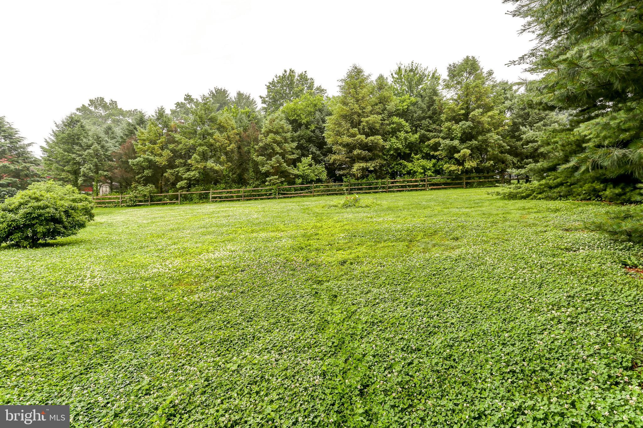 BRICKERVILLE - Residential