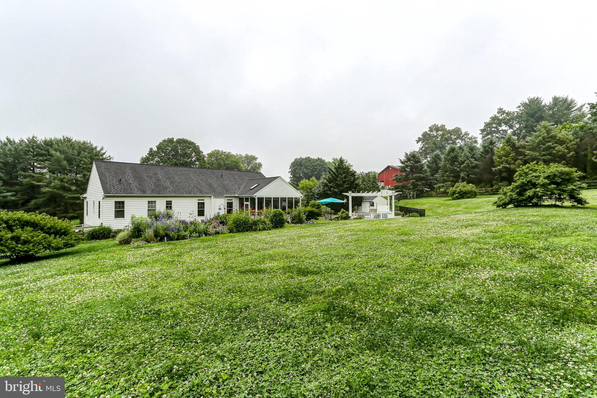 BRICKERVILLE - Residential