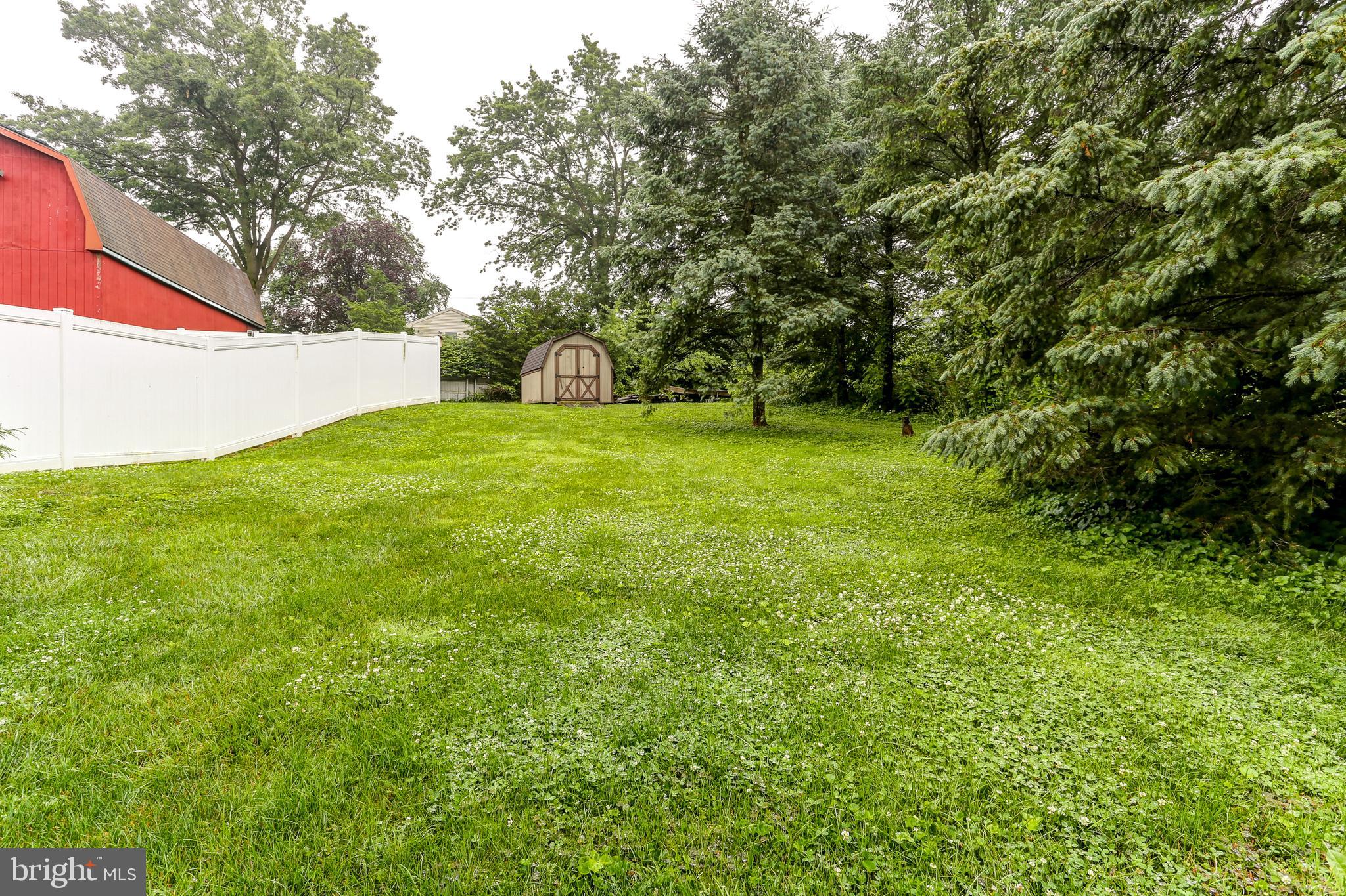 BRICKERVILLE - Residential