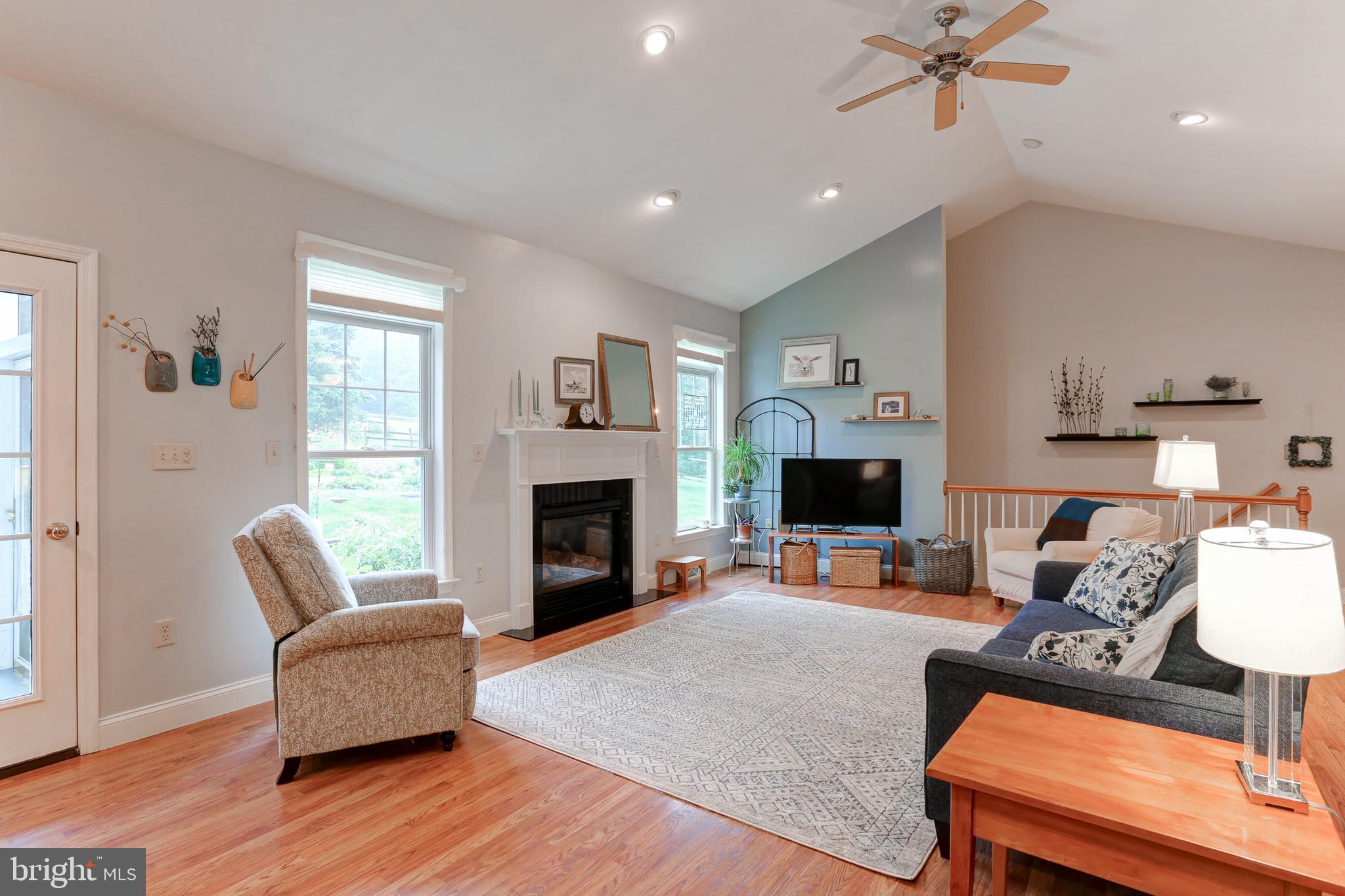 BRICKERVILLE - Residential