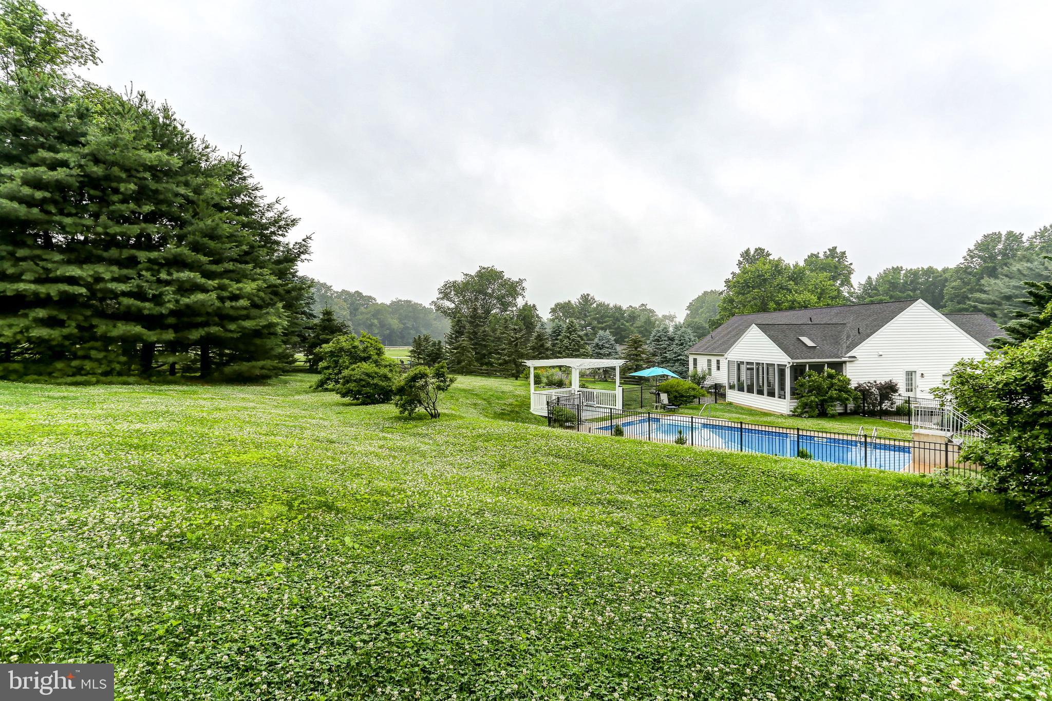 BRICKERVILLE - Residential